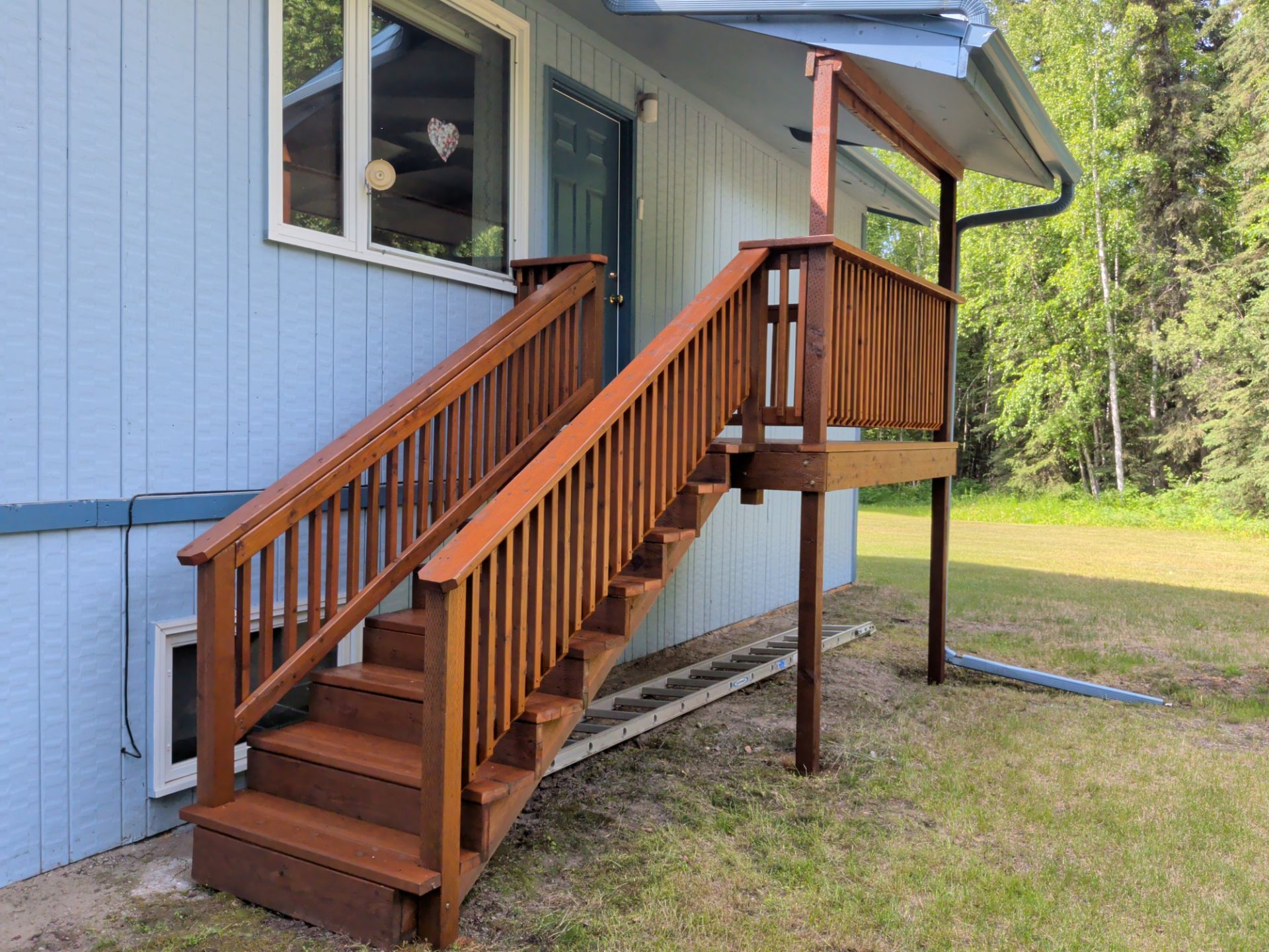 Gorgeous Deck Staining by Midnight Sun Painting