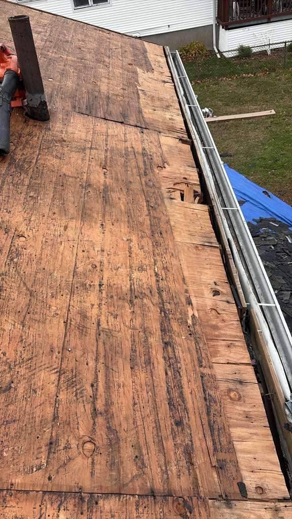  Two-Layer Tear-Off & Full Roof Replacement in Gloucester, MA – Owens Corning Duration, Onyx Black by JOHNNYS PRO