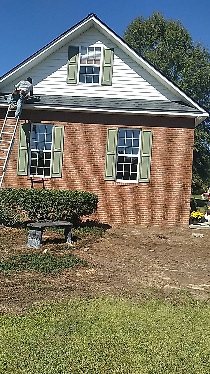 Residential Roofing Installation using Owens Corning Oakridge- Williamsburg Gray by Indigo State Roofing