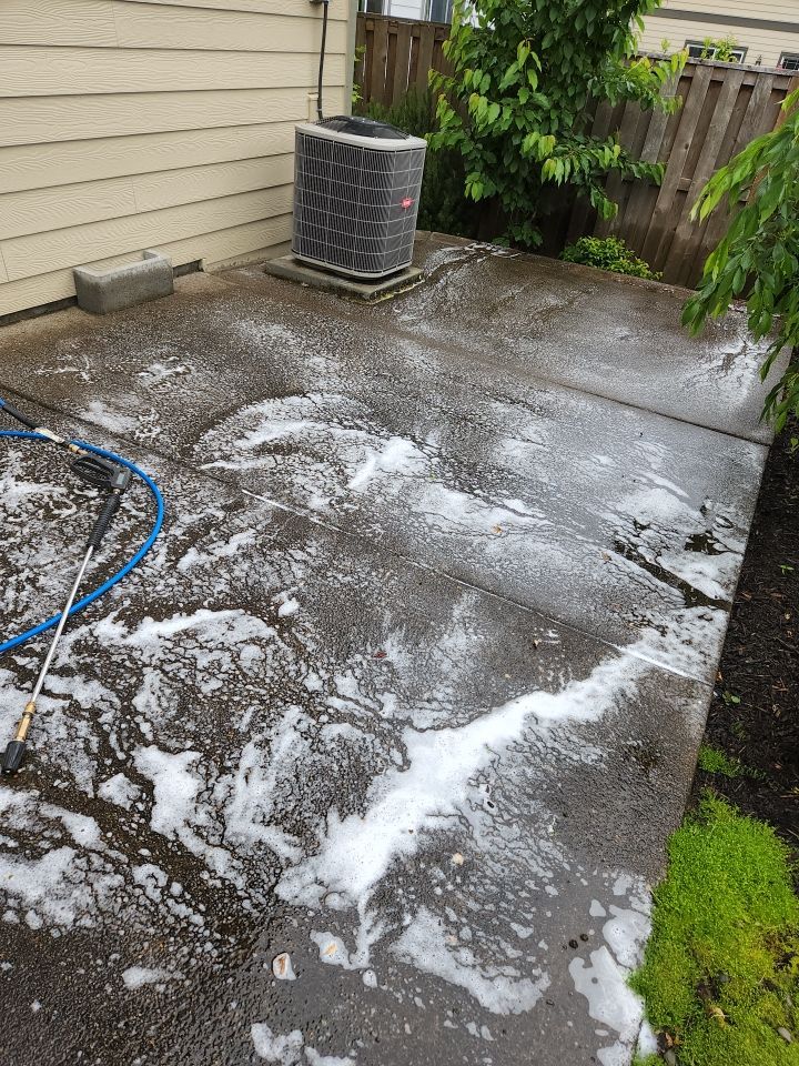 Concrete wash using Surface washer by Willamette Outdoor Wash LLC
