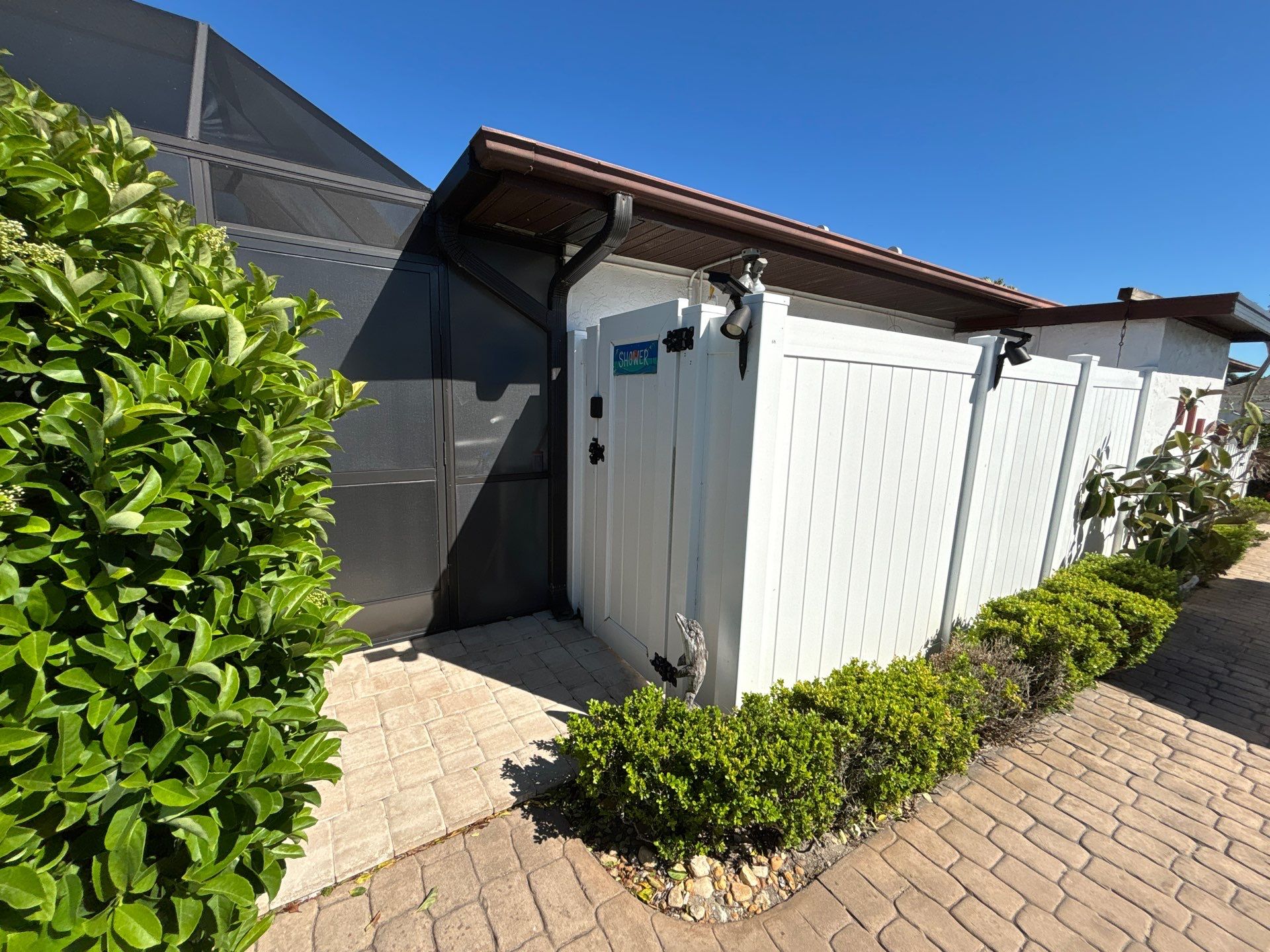 Roofline Upgrade with New Fascia Boards in Bradenton FL by Gutter Professors