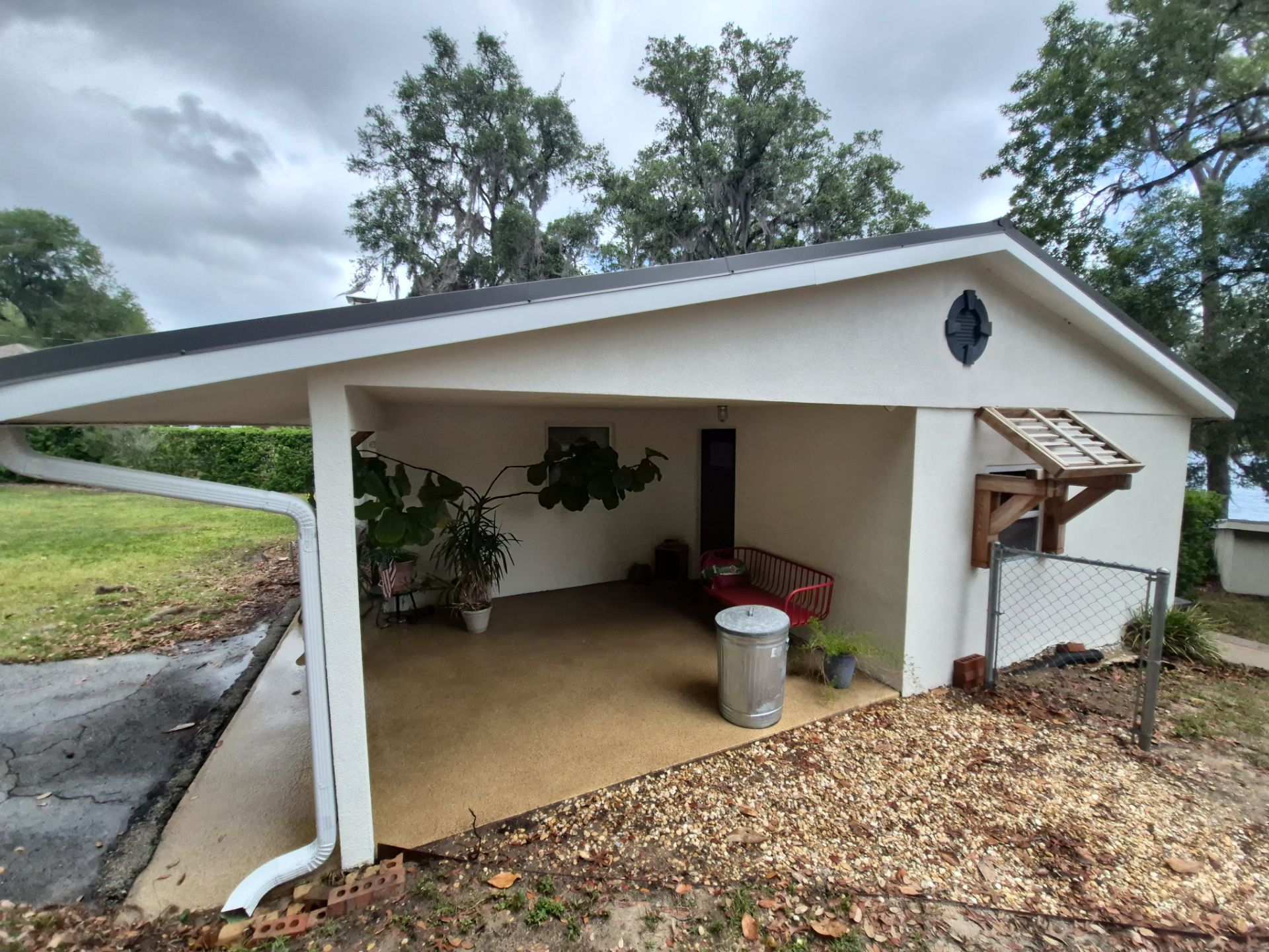 Professional Metal Roof and Stucco Cleaning in Silver Springs by Infinite Exteriors LLC