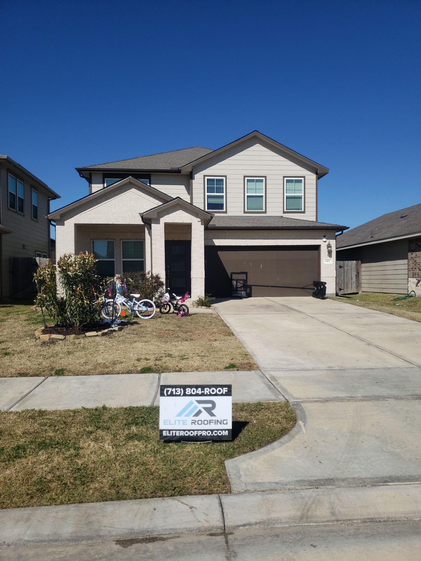 GAF - Natural Shadow - Weathered Wood by Elite Roofing LLC
