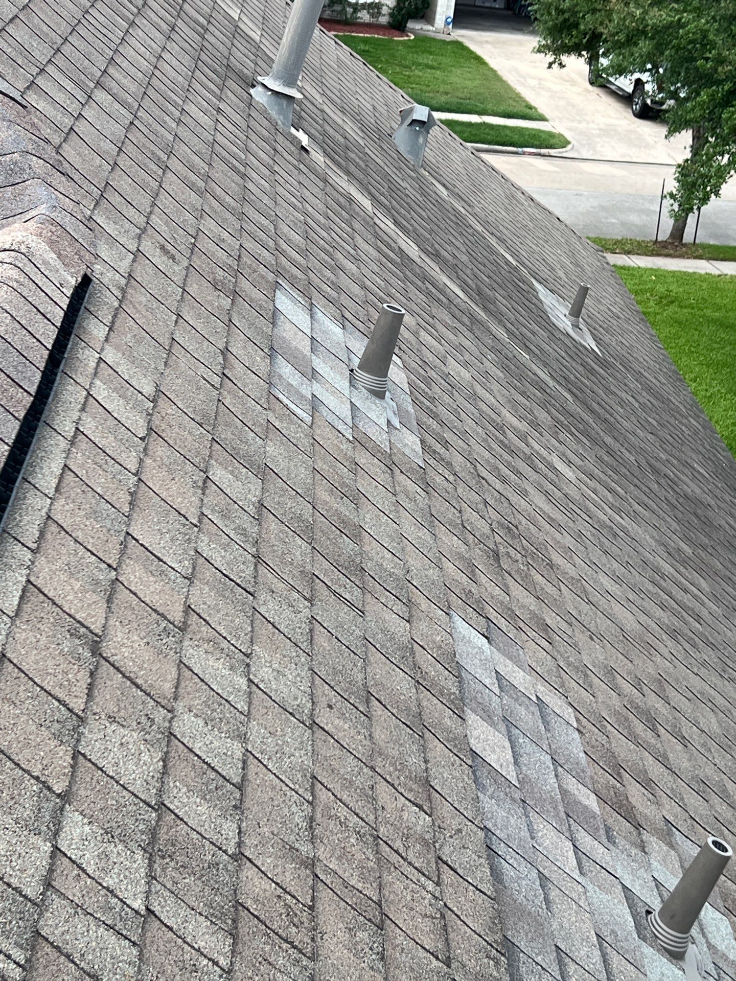 Hail Damage using Owen's Corning Duration (Lifetime) Shingles by Roof Repair Company