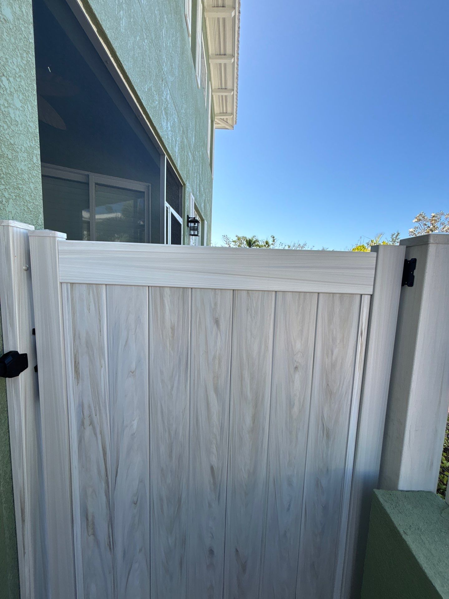 363 tierra mar ln by H&Y Fence