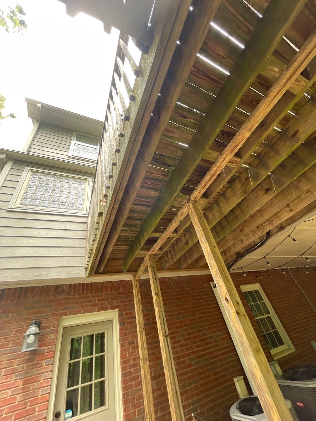 South Trace - Deck Installation  by Pillar and Pine