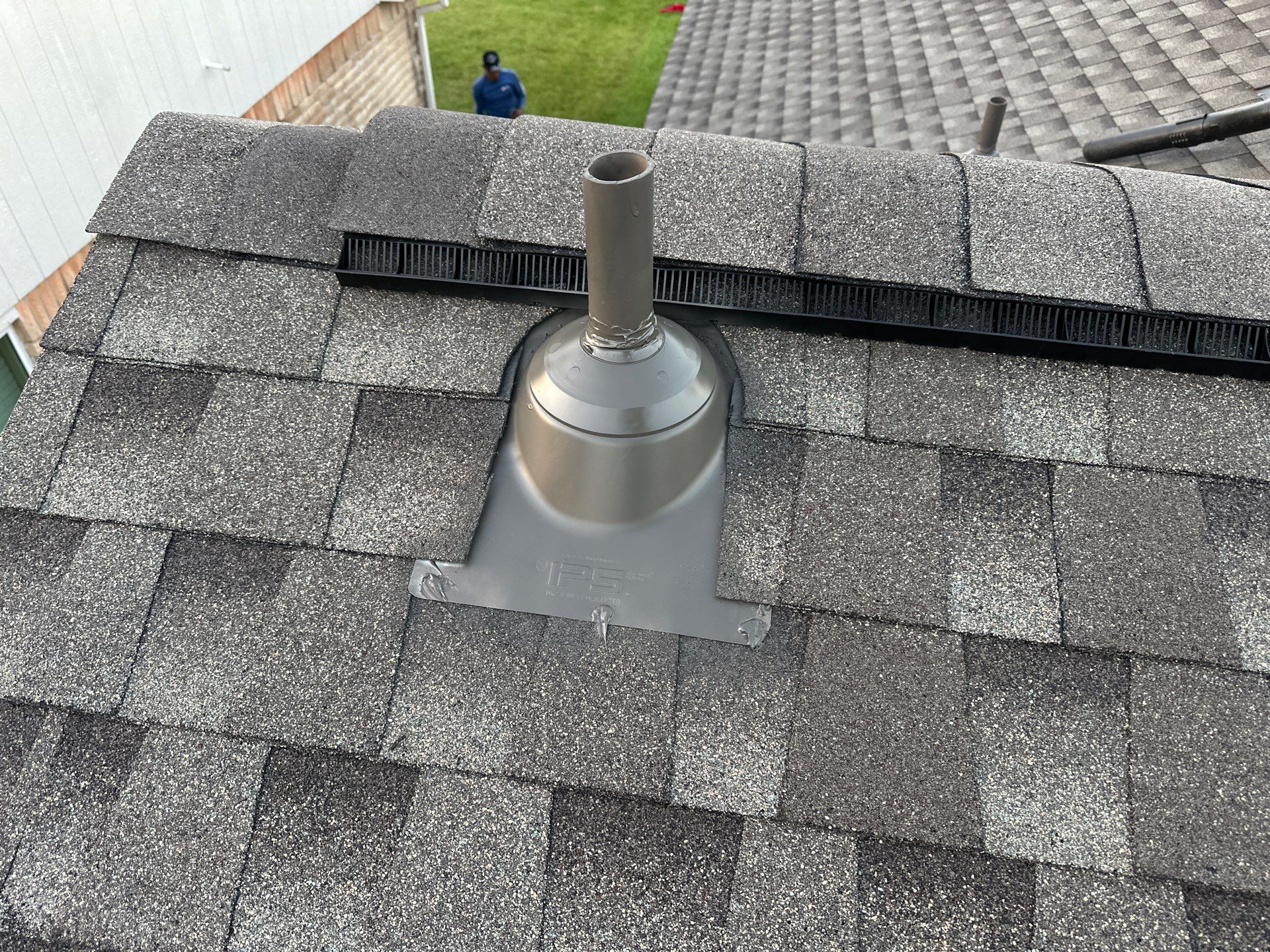 Gaf hdz weatherwood Pearland, Tx by Motion Roofing