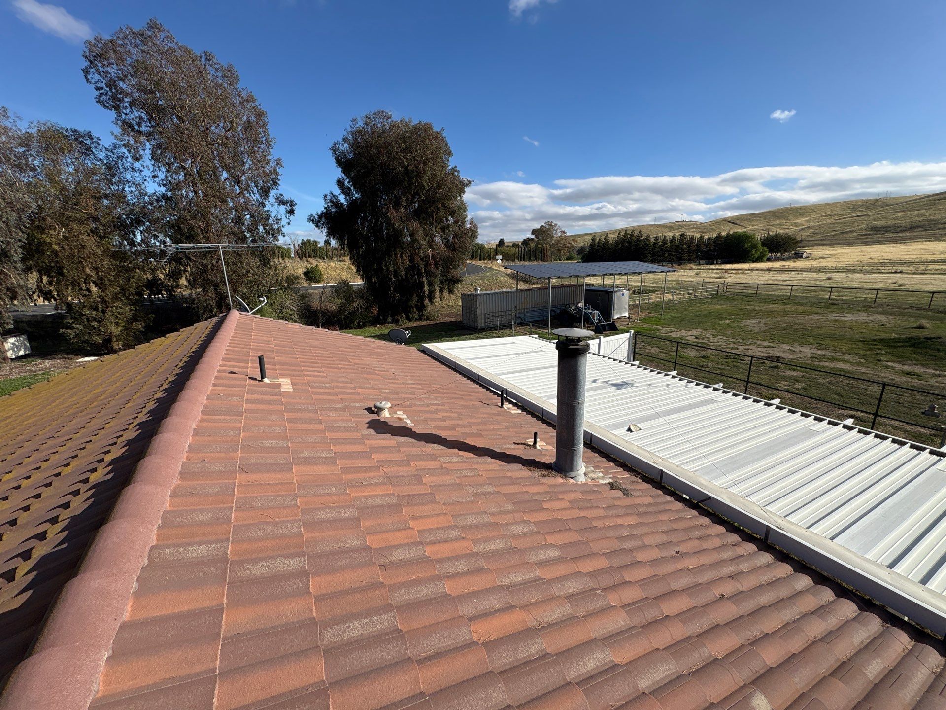 Metal Roofing by Straight Edge Roofing Inc