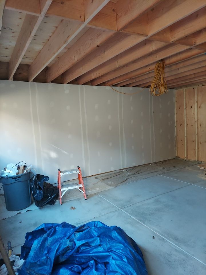 Garage and Concrete by Ivy Lea Construction