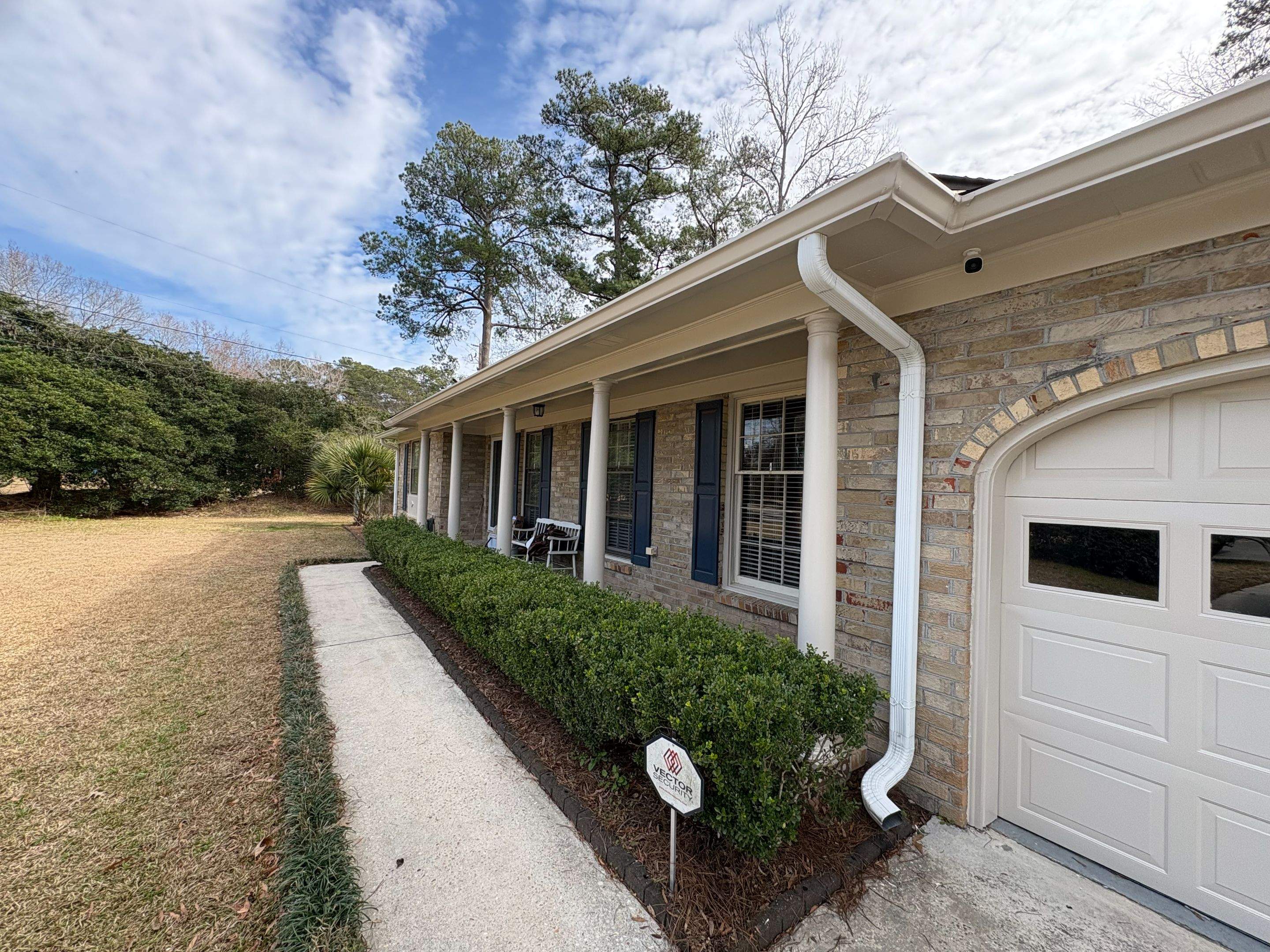 Travis & Morgan’s Interior Refresh and Exterior Trim Update by Pathway Home Painting & Improvements