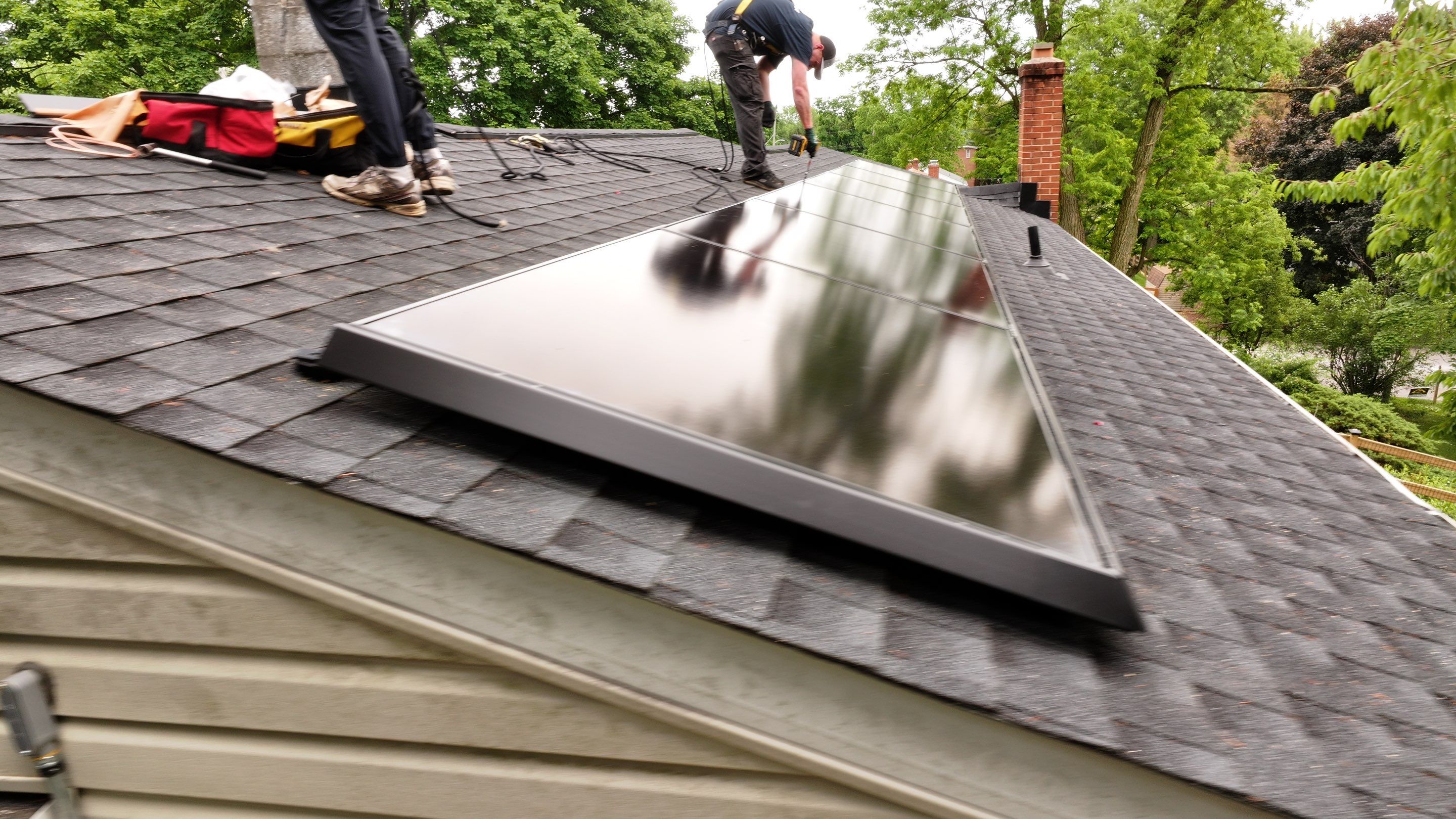 Tesla Solar Panel and Powerwall Installation 2026! by American Home Contractors