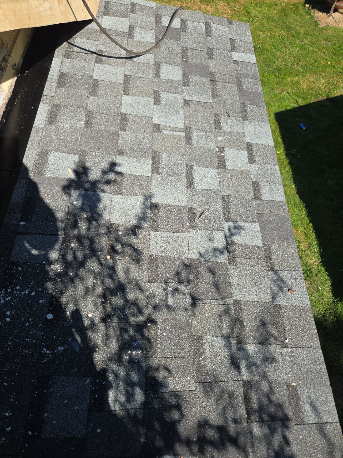 Atlas Pinnacle, Color, Coastal Granite, Drip Edge Color, White by Eagle Eye Roofing