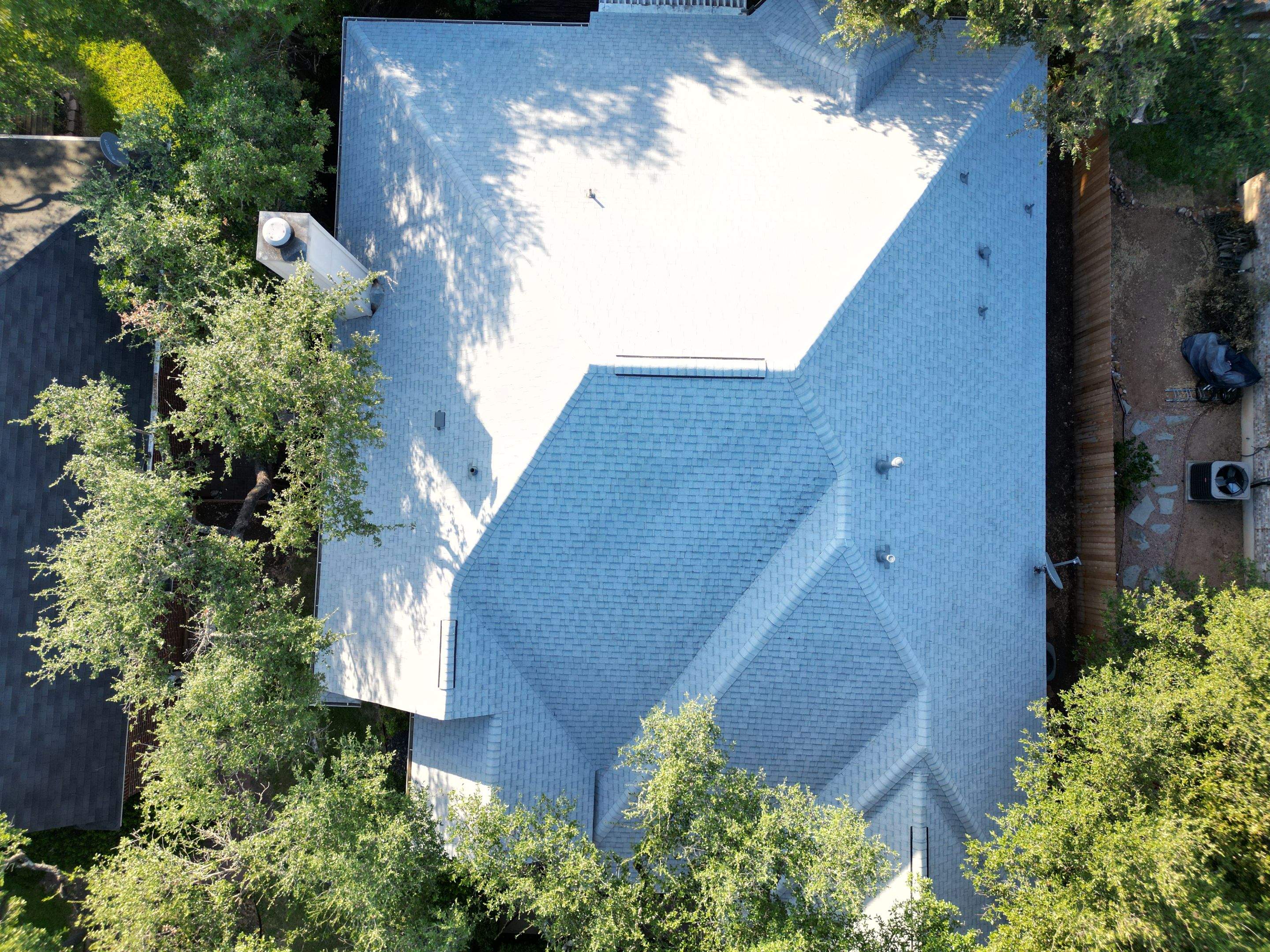 Shasta White - Owens Corning TruDefinition Duration by RoofsOnly.com