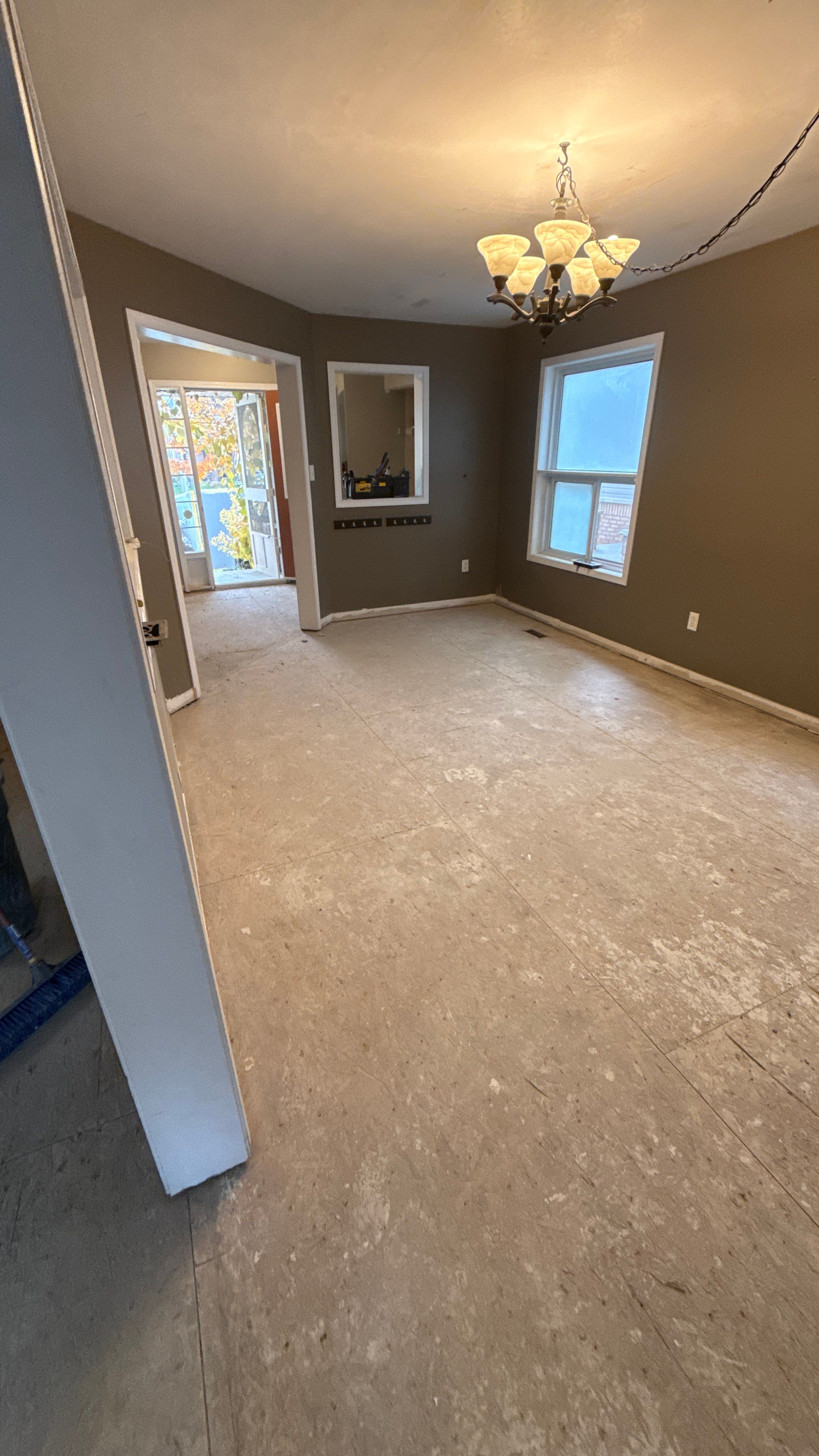 Bowmanville Main Floor Reno by Cornerstone Construction