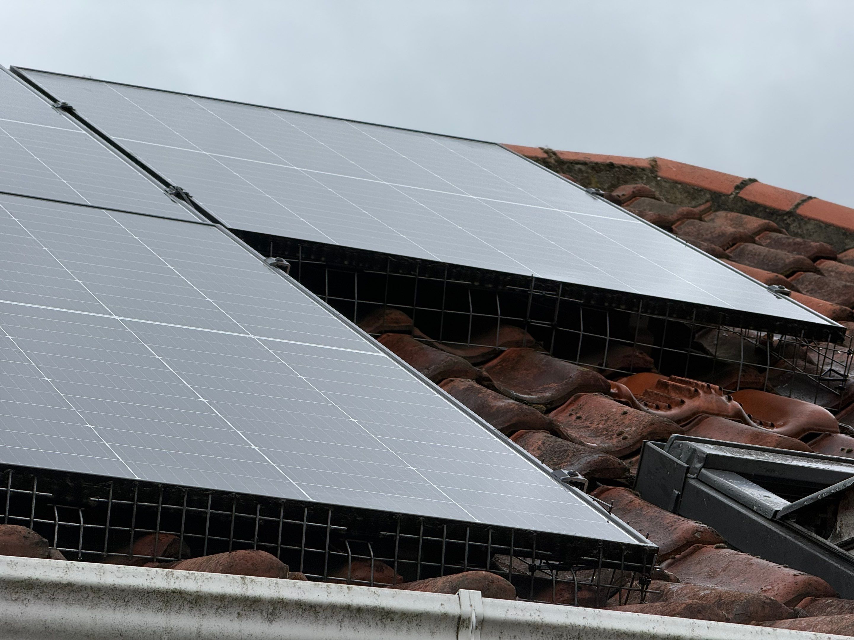 Solar Panel Cleaning Ewell by Ges Exterior Cleaning ltd