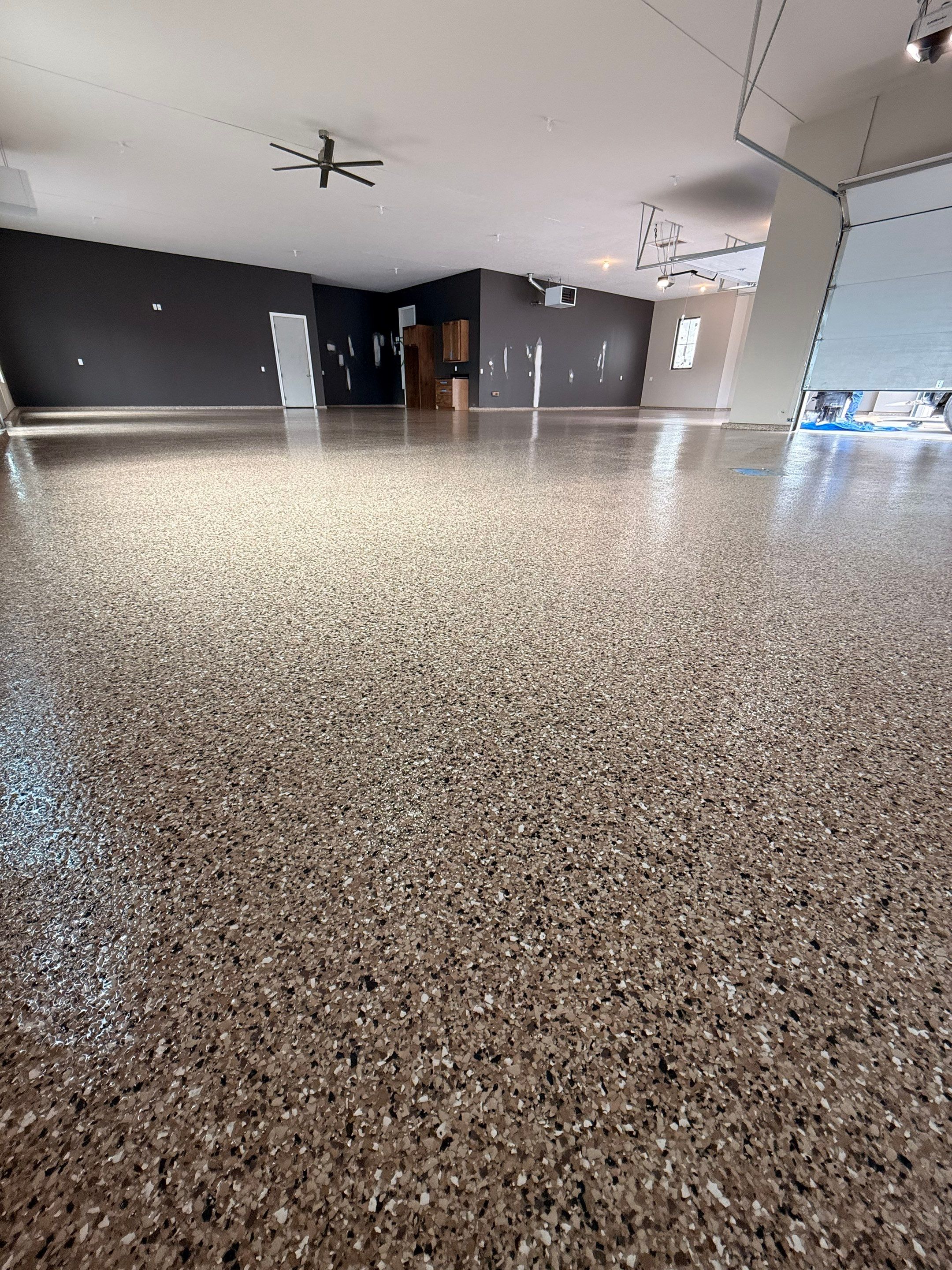 Baja Beige - 1/4" by Granite Garage Floors