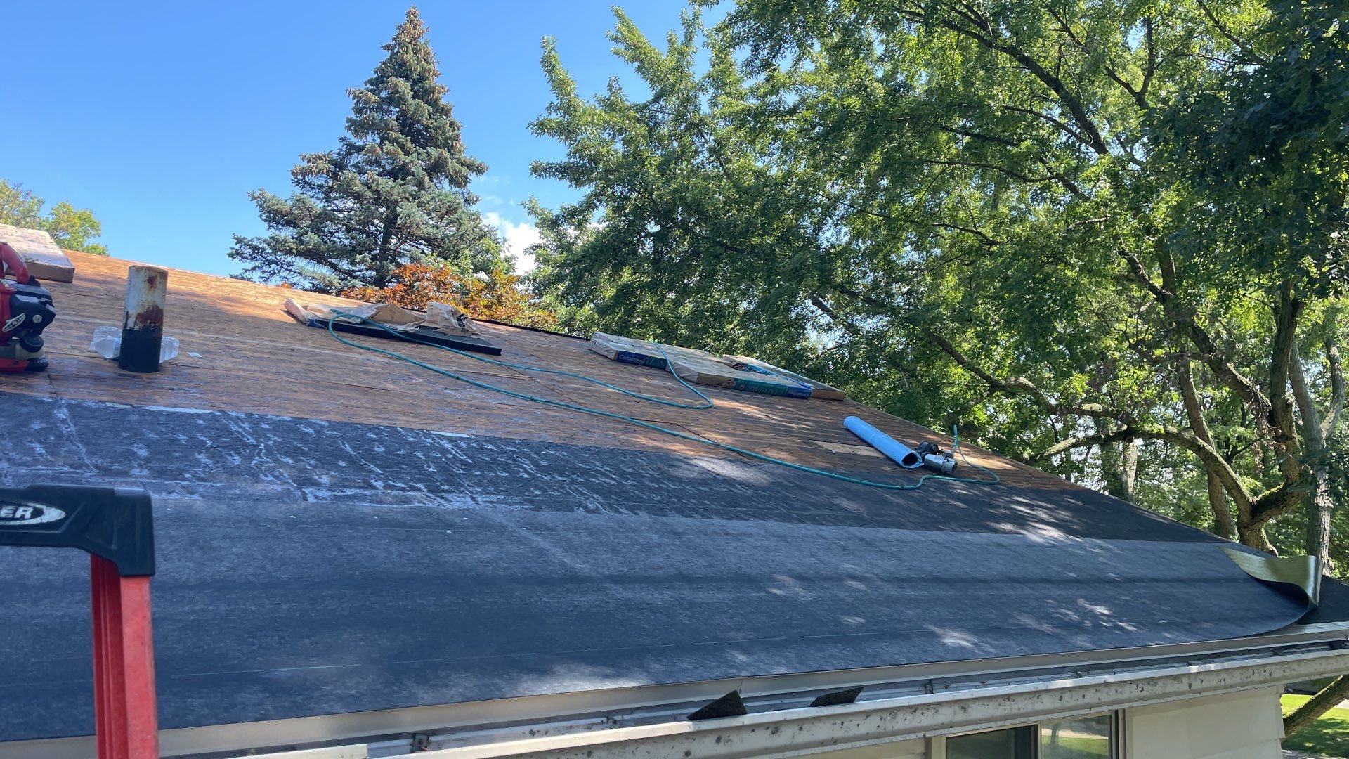 Roof Replacement using CertainTeed Landmark by 180 Contractors