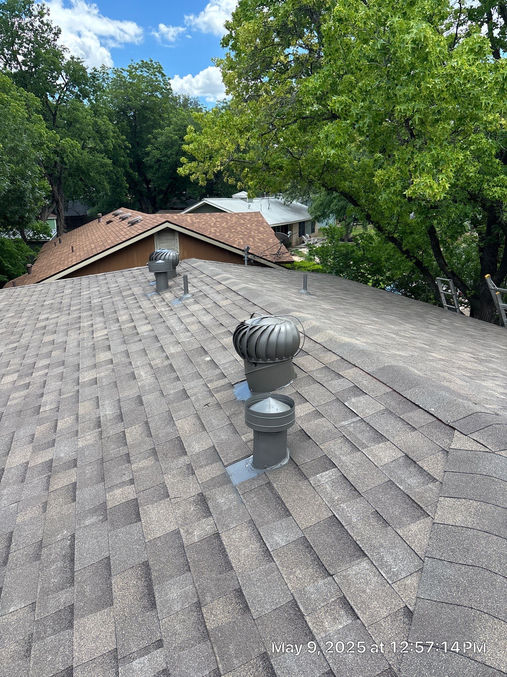 Weathered Wood - Malarkey Highlander by RoofsOnly.com