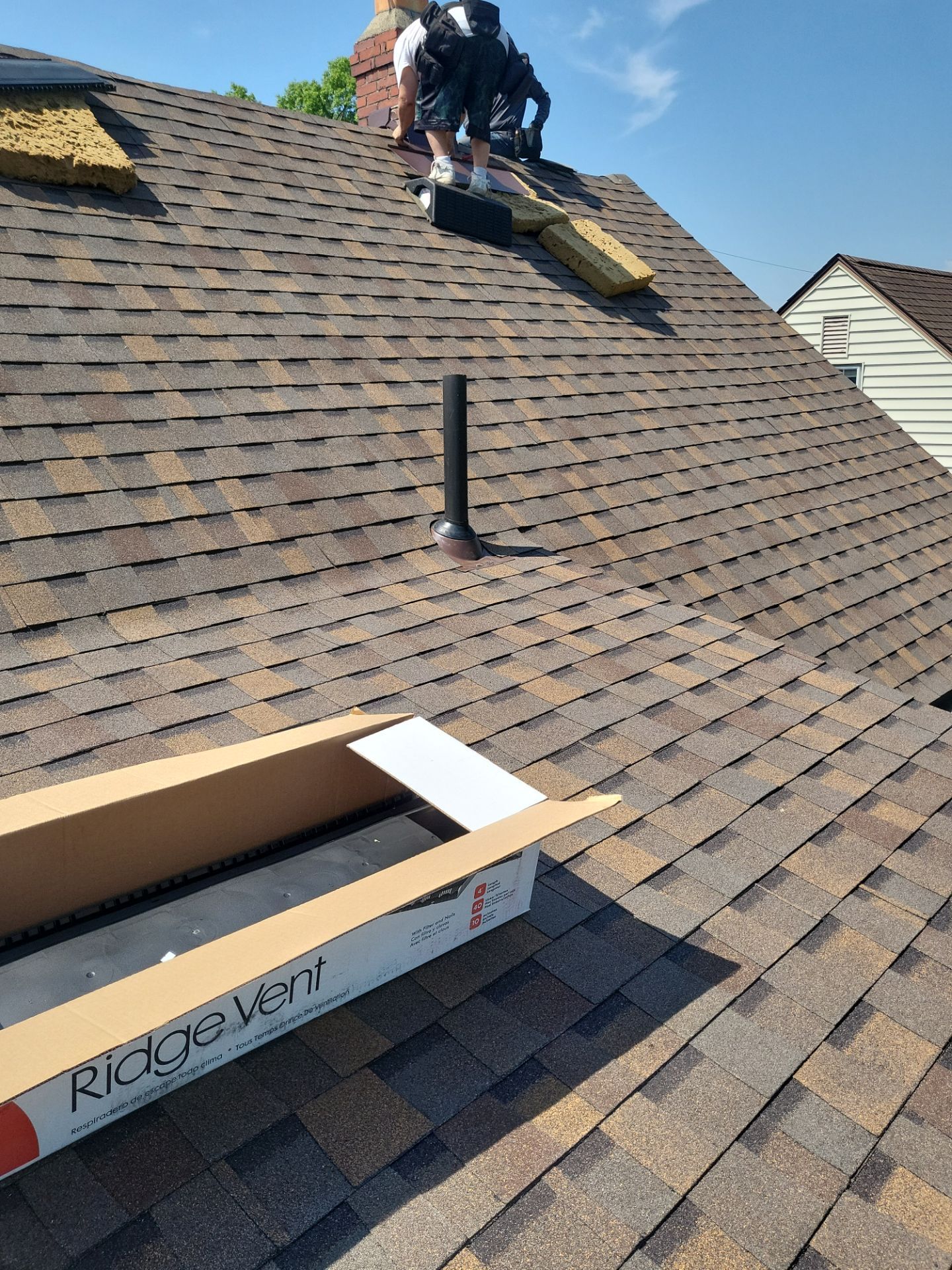 Atlas Pinnacle, Color, Copper Canyon, Drip Edge, Color, White by Eagle Eye Roofing
