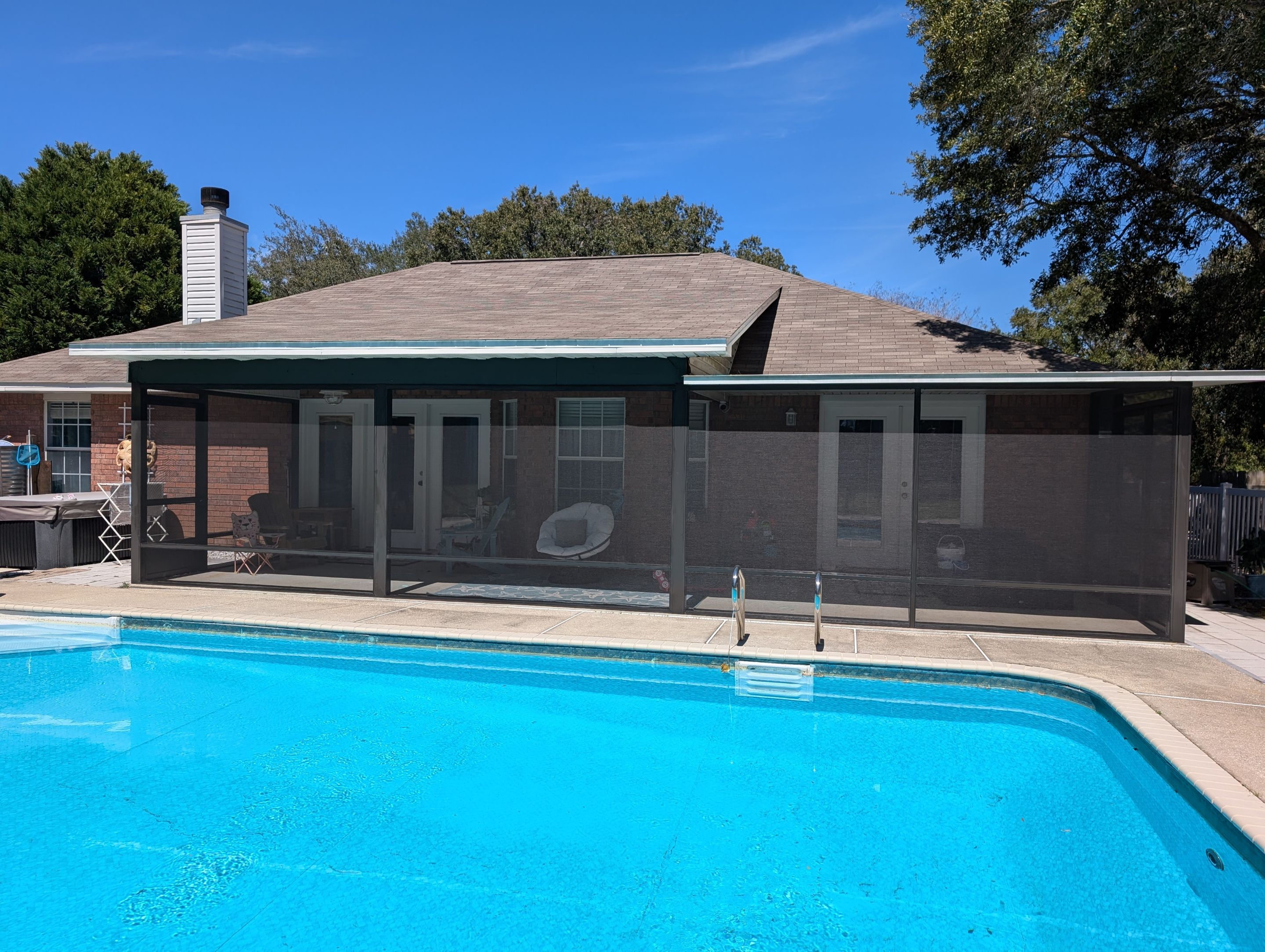 Screen Room using Colorbeam in Gulf Breeze by Titan Sunrooms