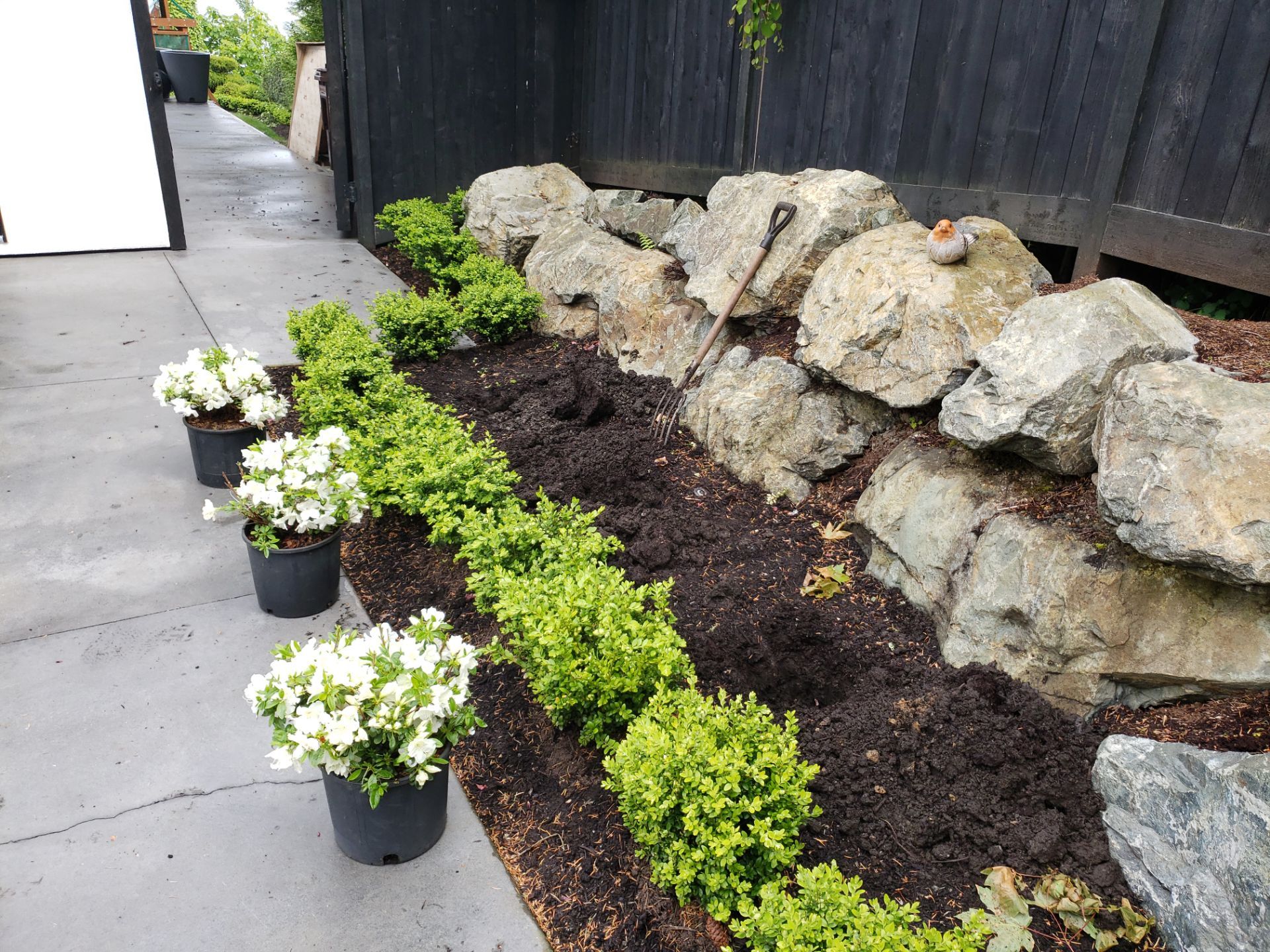 Residencial Property in Saanichton  by Habanero Garden and Exterior Care