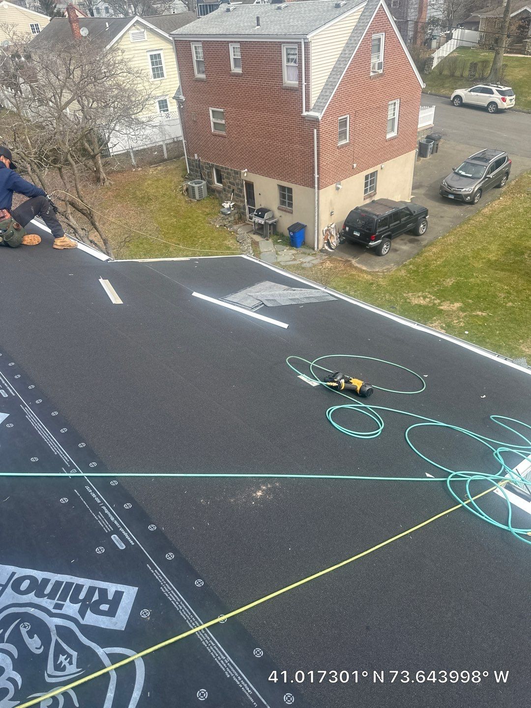 Siding Installation using Certainteed Cedar Impressions Straight Edge Perfection Shingles - D7 - Sterling Gray by A Plus Exterior