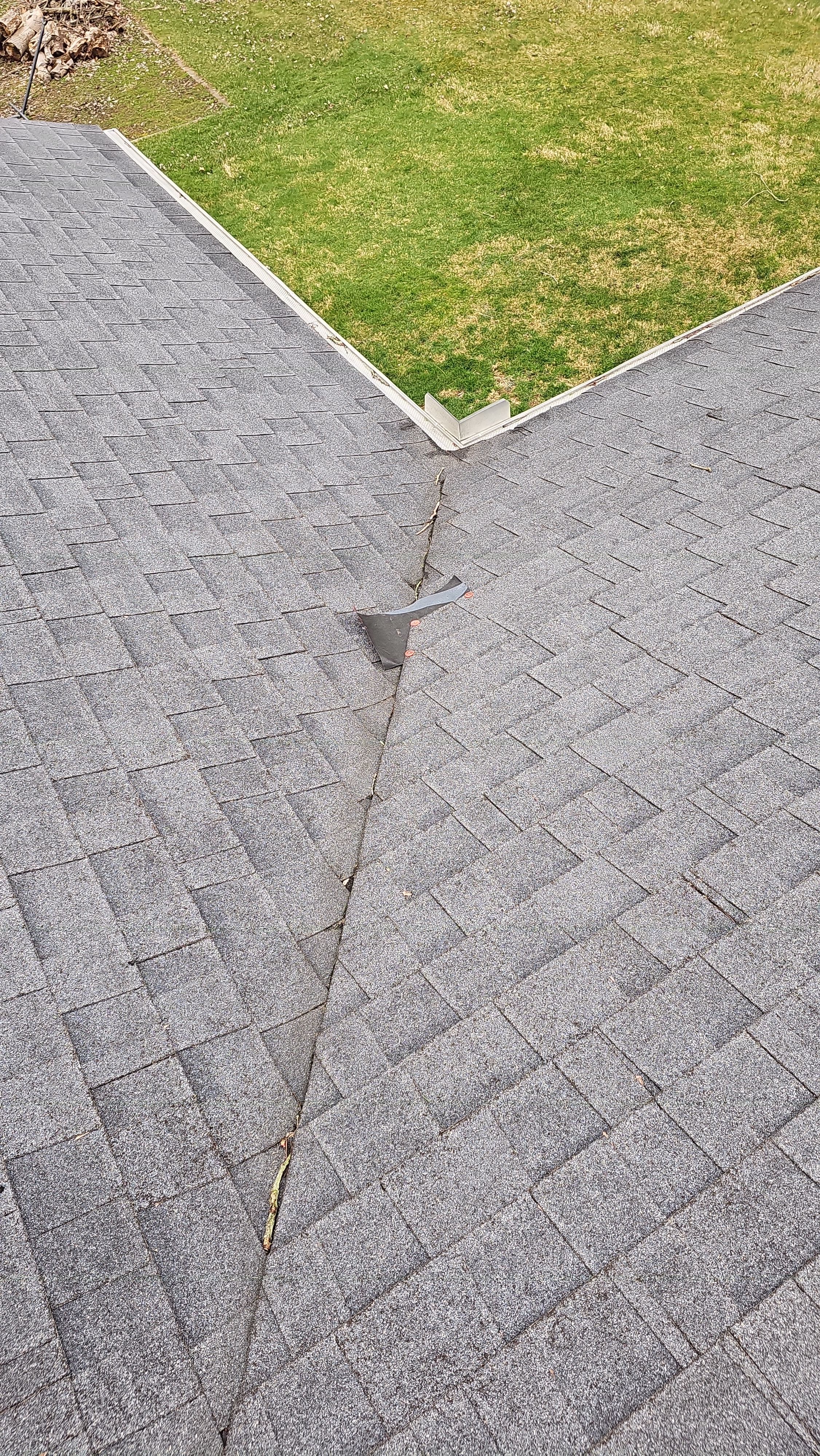 Sarah S: Atlas Pinnacle, Color, Pewter, Drip Edge, Color, White by Eagle Eye Roofing