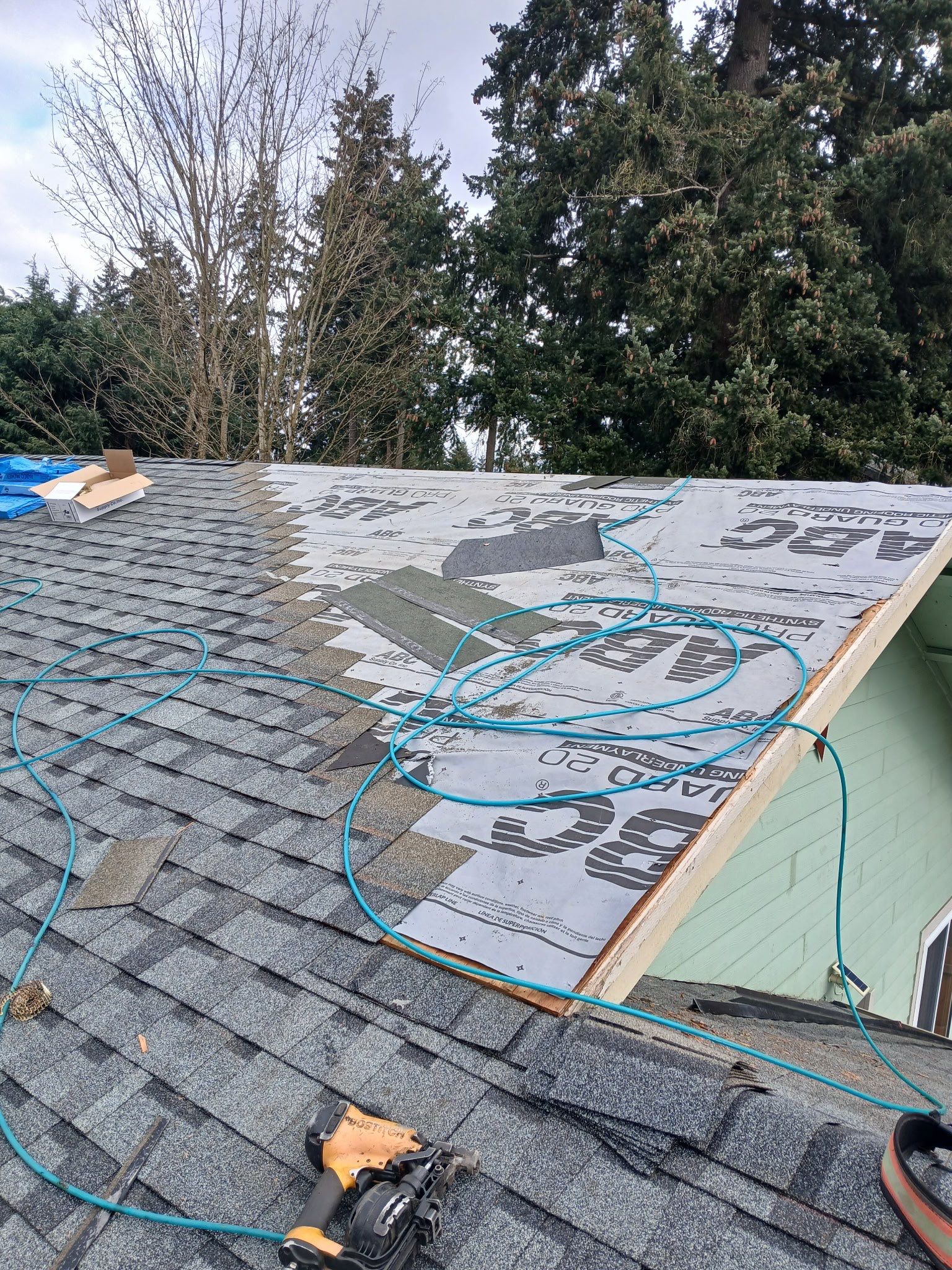 Residential Roofing Installation using Asphalt Shingles by Vitan Construction LLC 