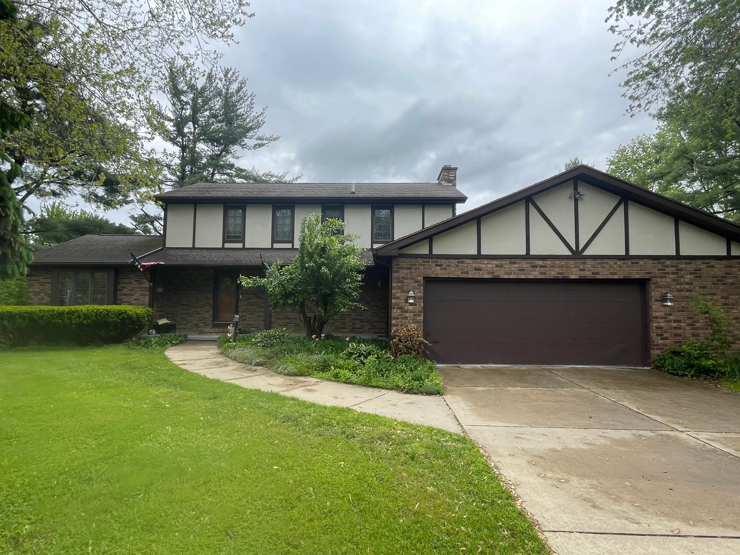 Vinyl Window & Siding Project in rand Ledge by 42 North Construction, LLC.