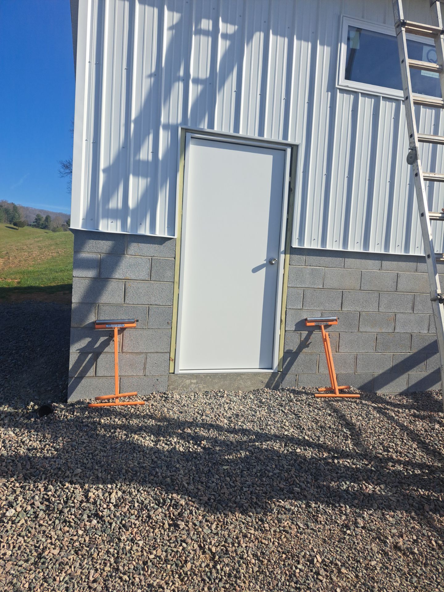 Lawson Garage by Omnia Roofing