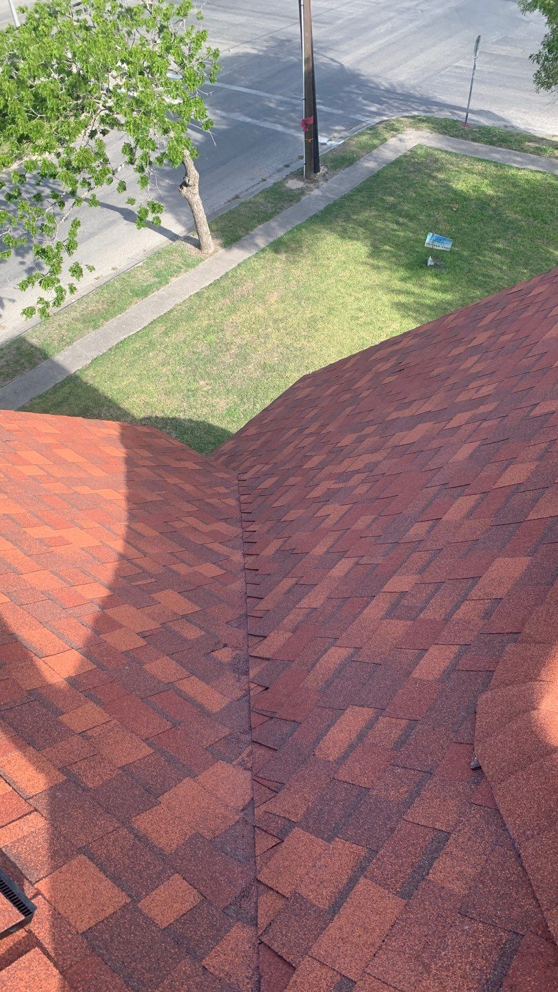 Sinton ShowStopper by Bayfront Roofing and Construction