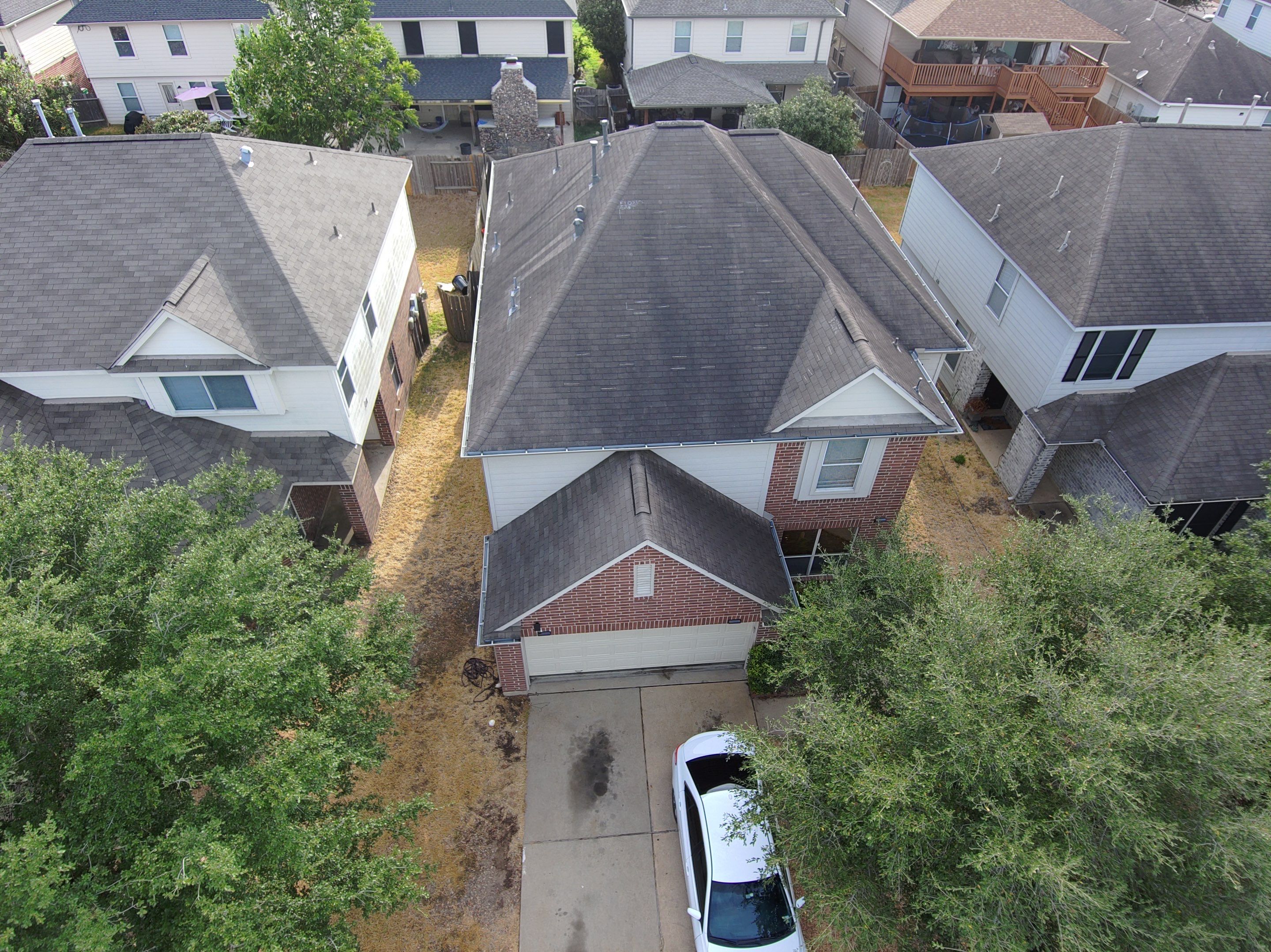 Residential Roofing Installation using Owen's Corning Duration (Lifetime) Shingles by Roof Repair Company