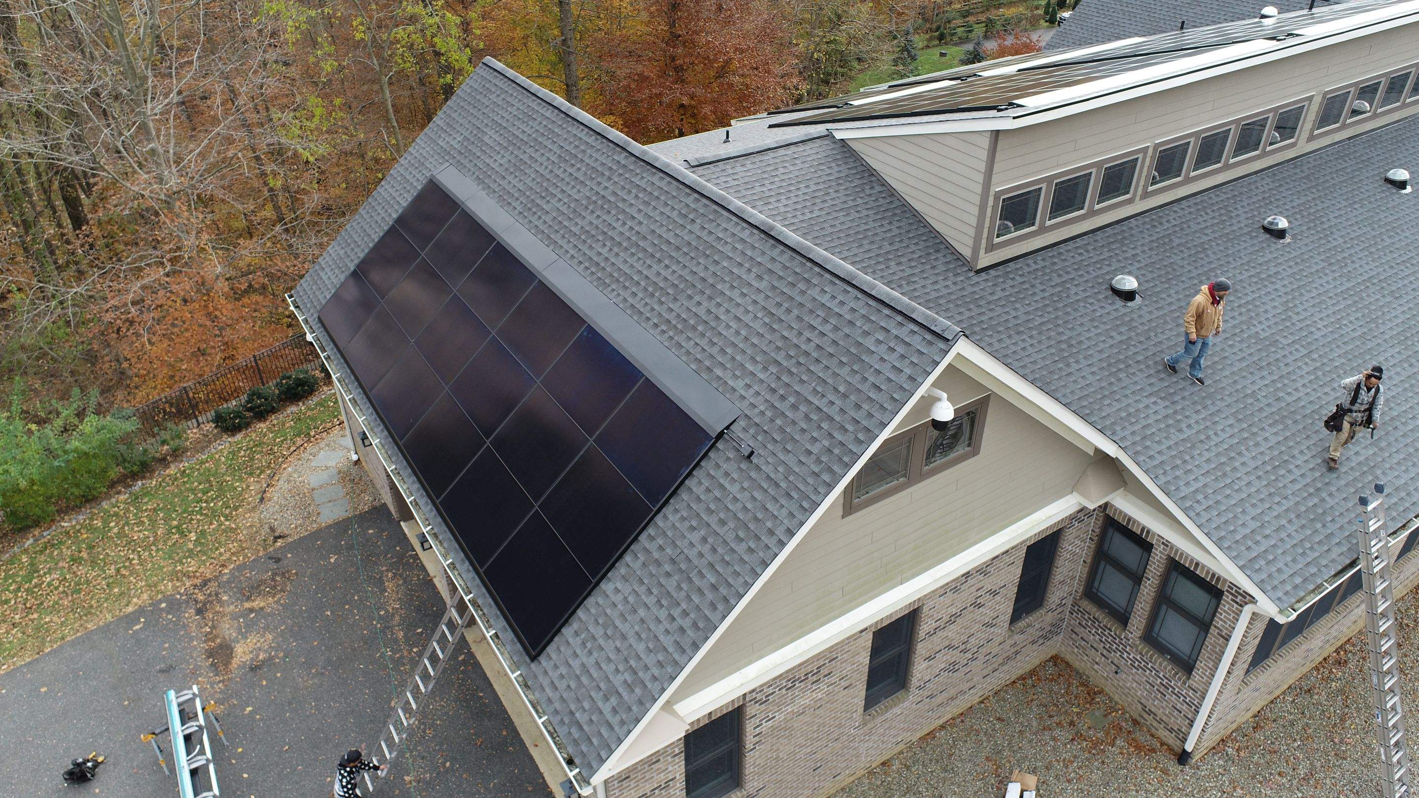 Solar Roof using GAF Decotech integrated panels by American Home Contractors