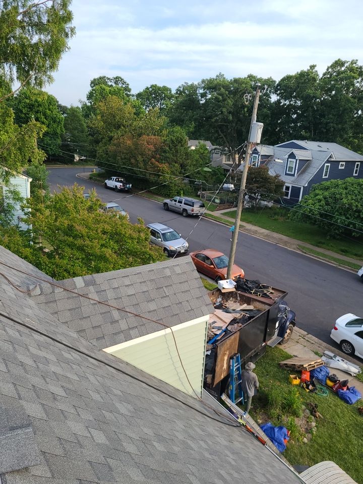 Arlington: CertainTeed Landmark Architectural Shingle in Georgetown Gray by RM Banning, Inc.