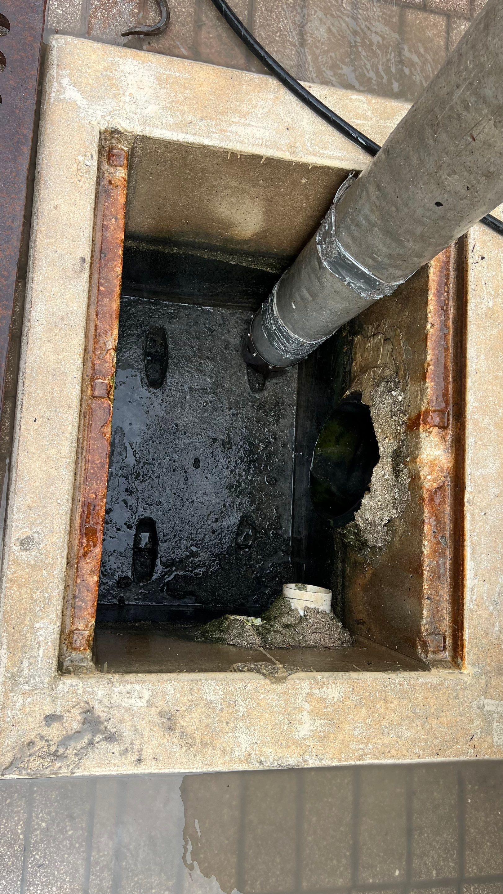 Condo Storm Water System Maintenance by APS Power & Water