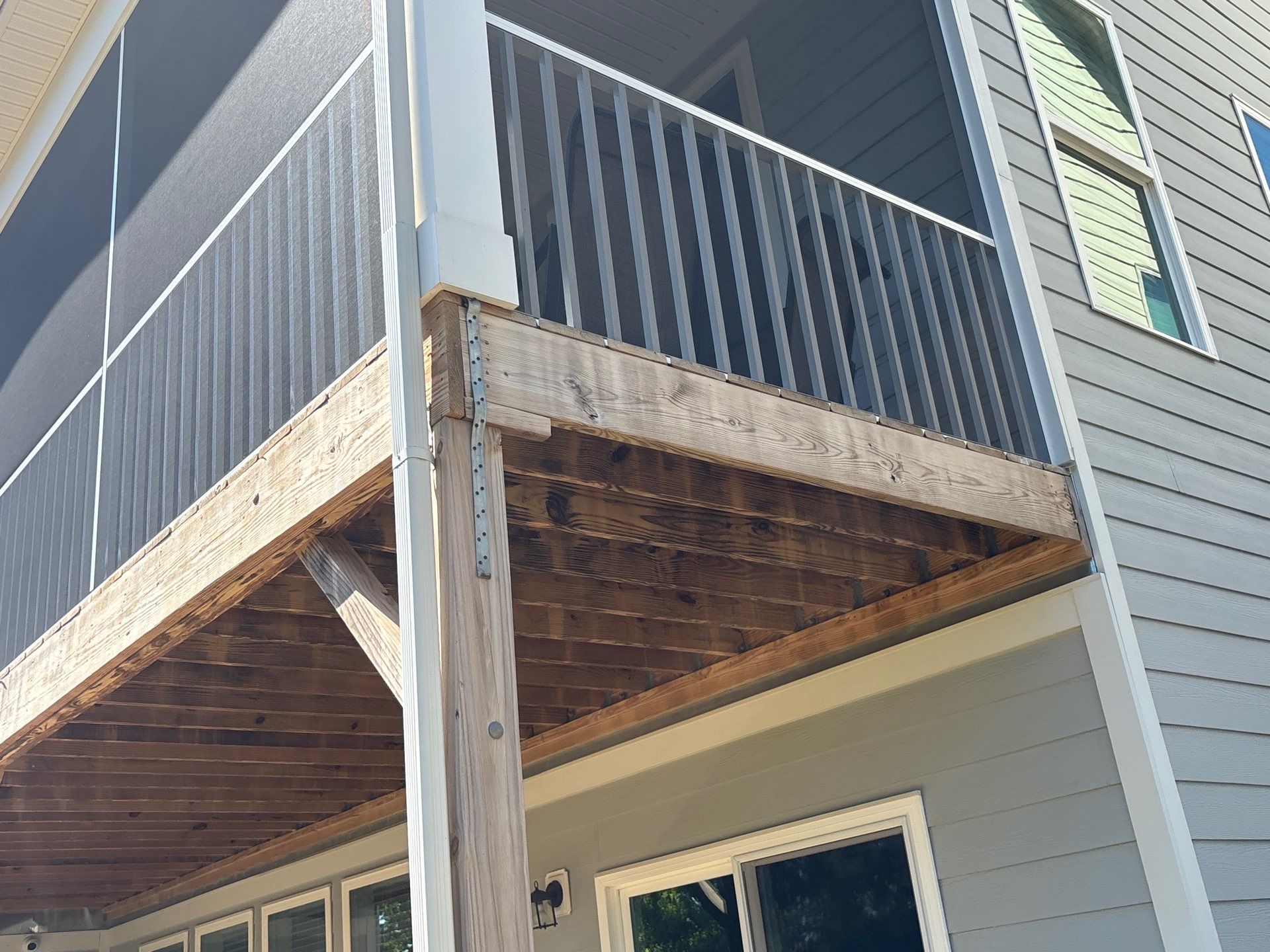 Wood Deck using Wood Sealant by DuraSeal