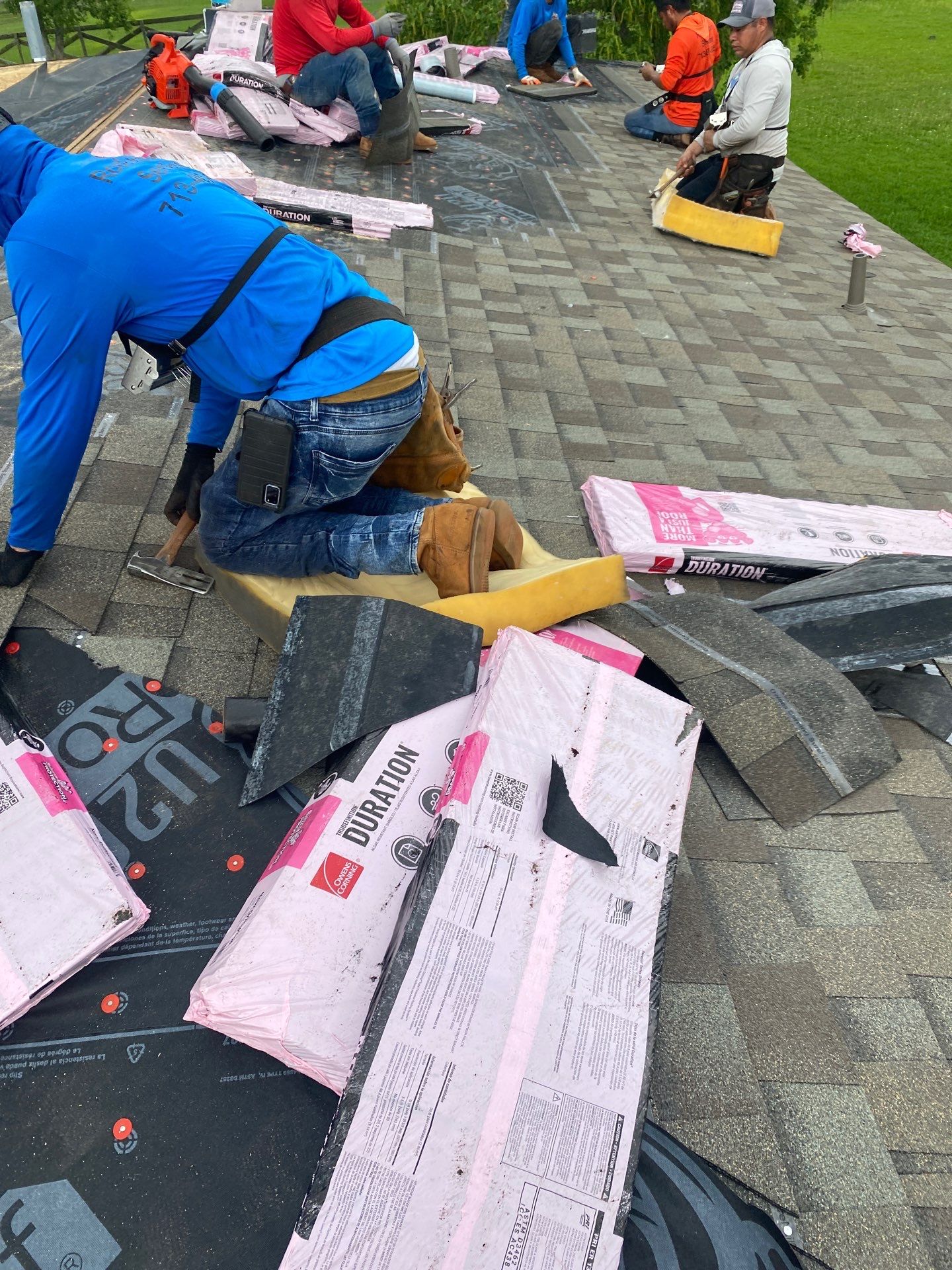 Residential Roofing Installation using Owen's Corning Duration (Lifetime) Shingles by Roof Repair Company