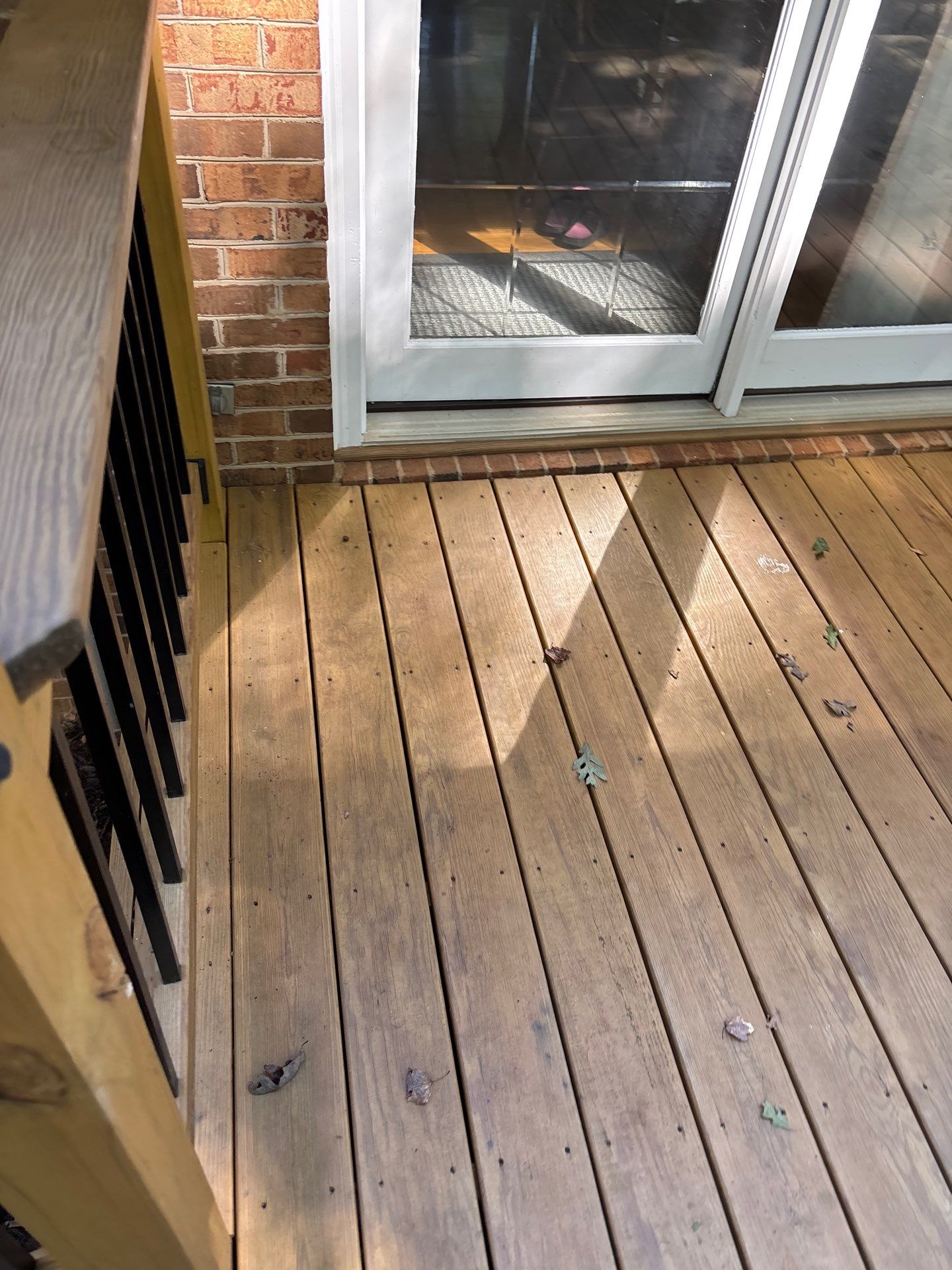 Wood Deck using Wood Sealant by DuraSeal