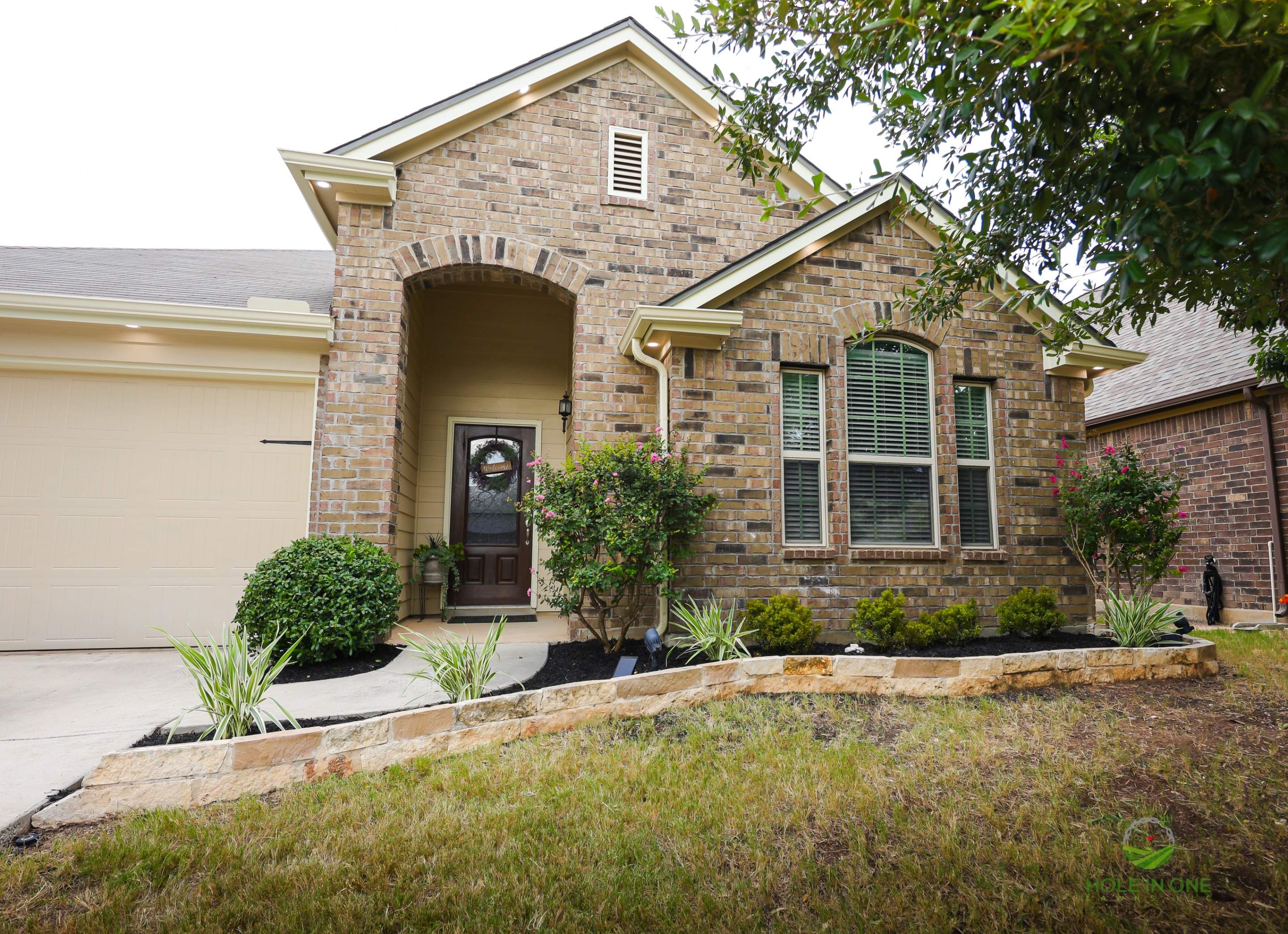 Wortham Oak, San Antonio Tx. by Hole In One Lawns, LLC