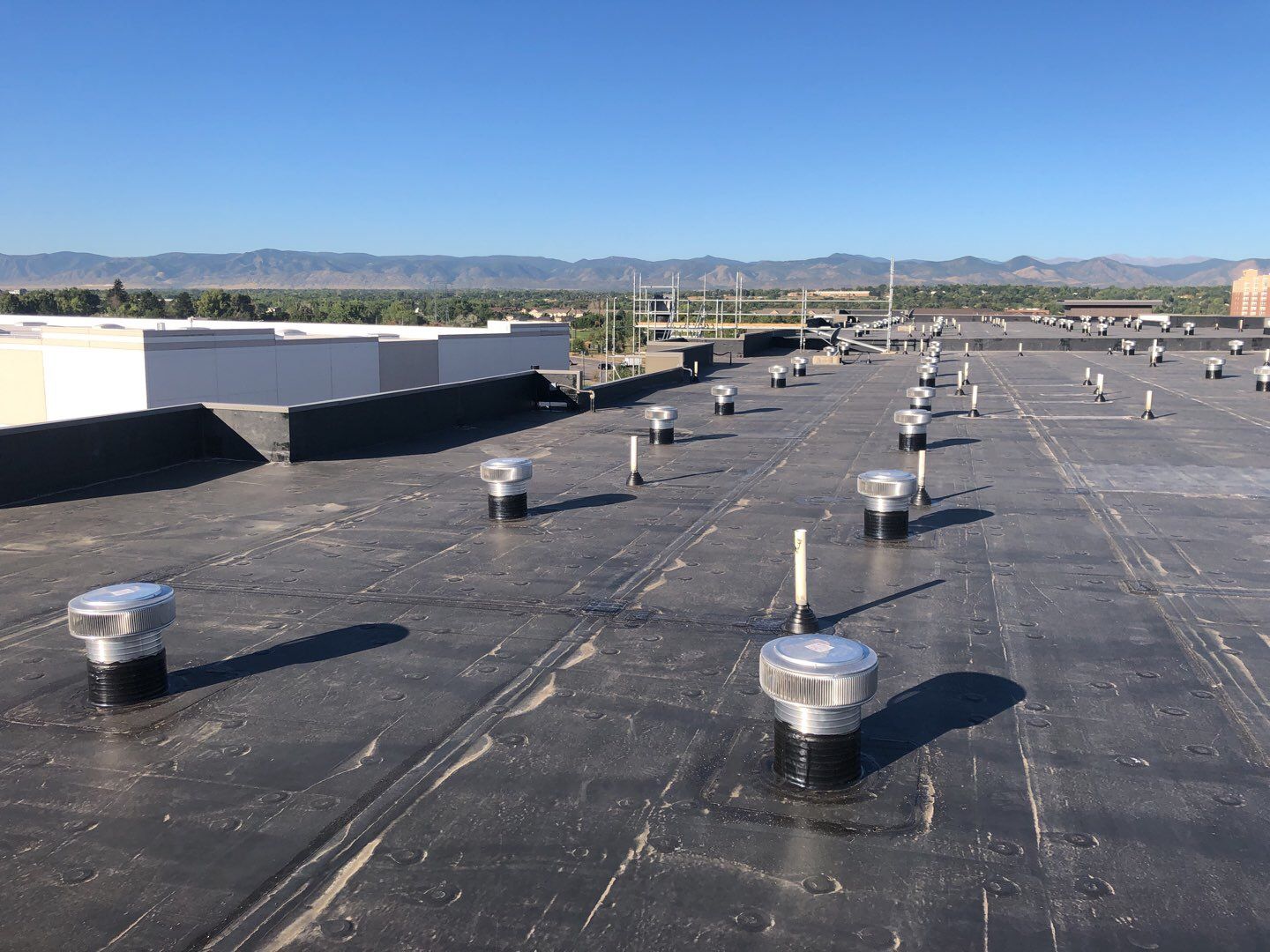 Commercial Roofing Installation using MuleHide EPDM .60 - BLACK by A to Z Roofing
