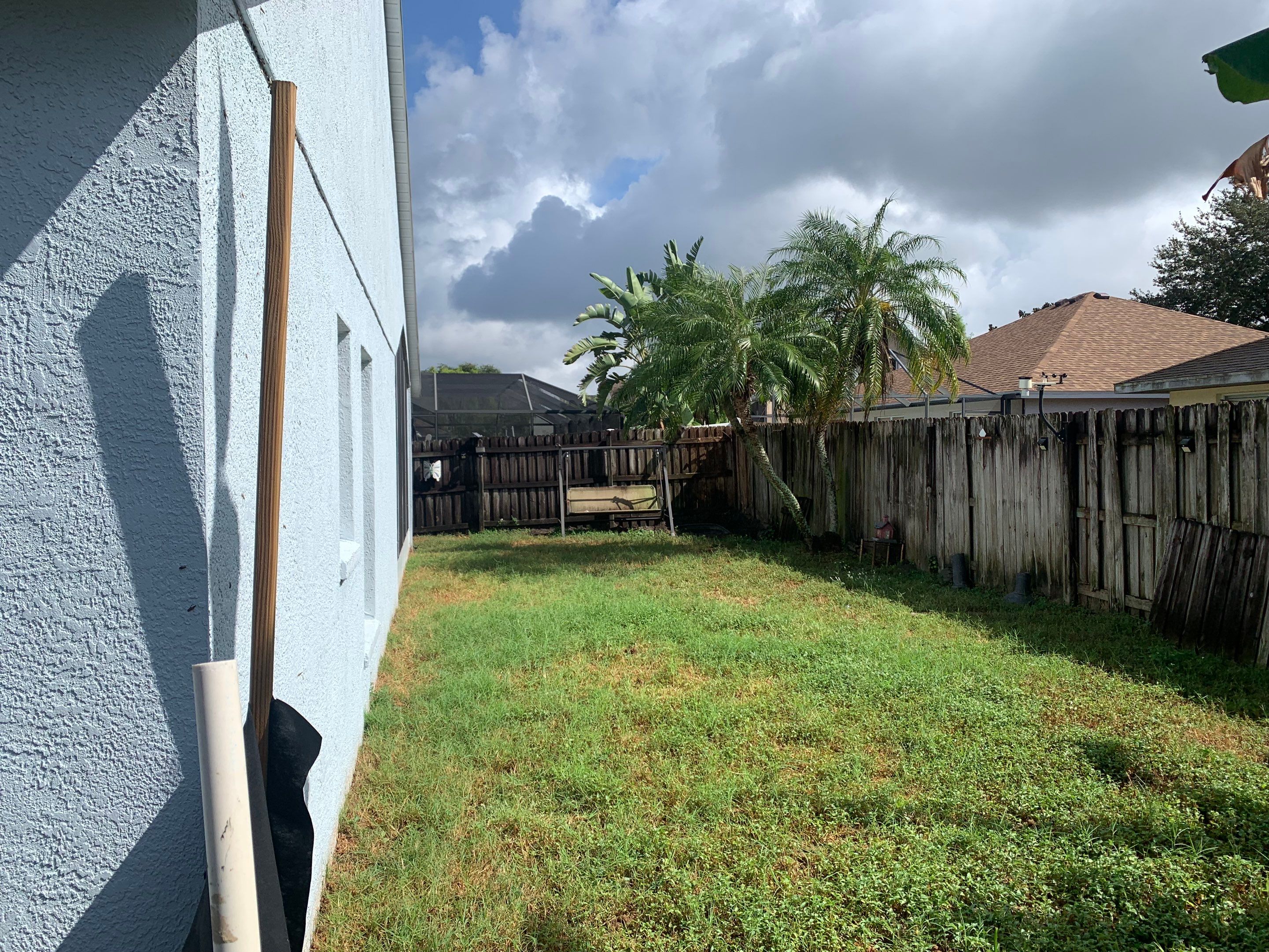Palmetto, FL Vinyl Fence Installation using White Vinyl Privacy Fence by Asap fence and gates, LLC
