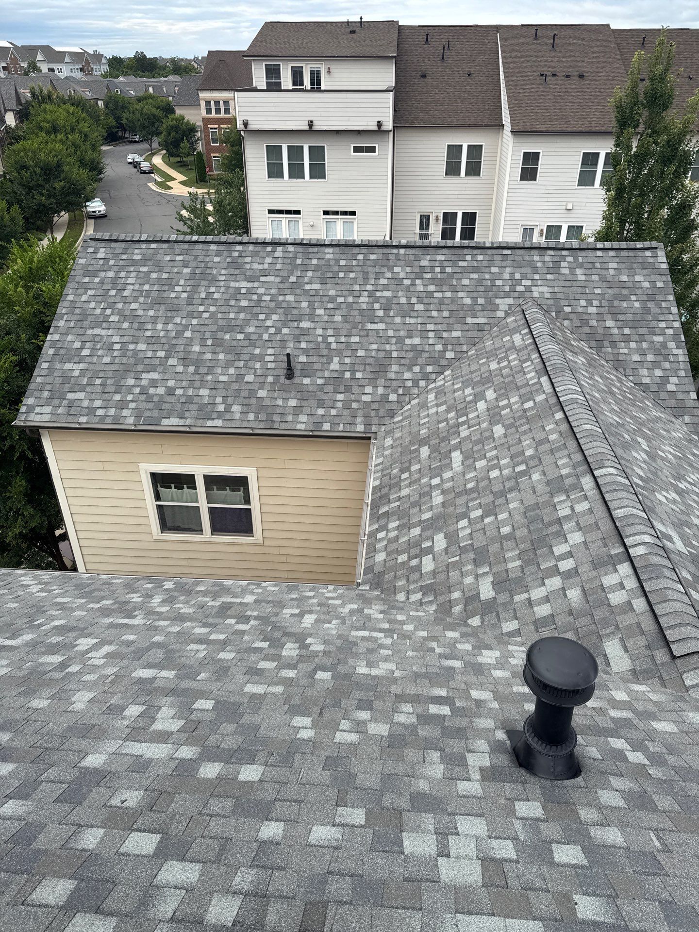 Ashburn: Residential Roof Replacement  with CertainTeed Landmark Pro in Max Def Georgetown Gray by RM Banning, Inc.