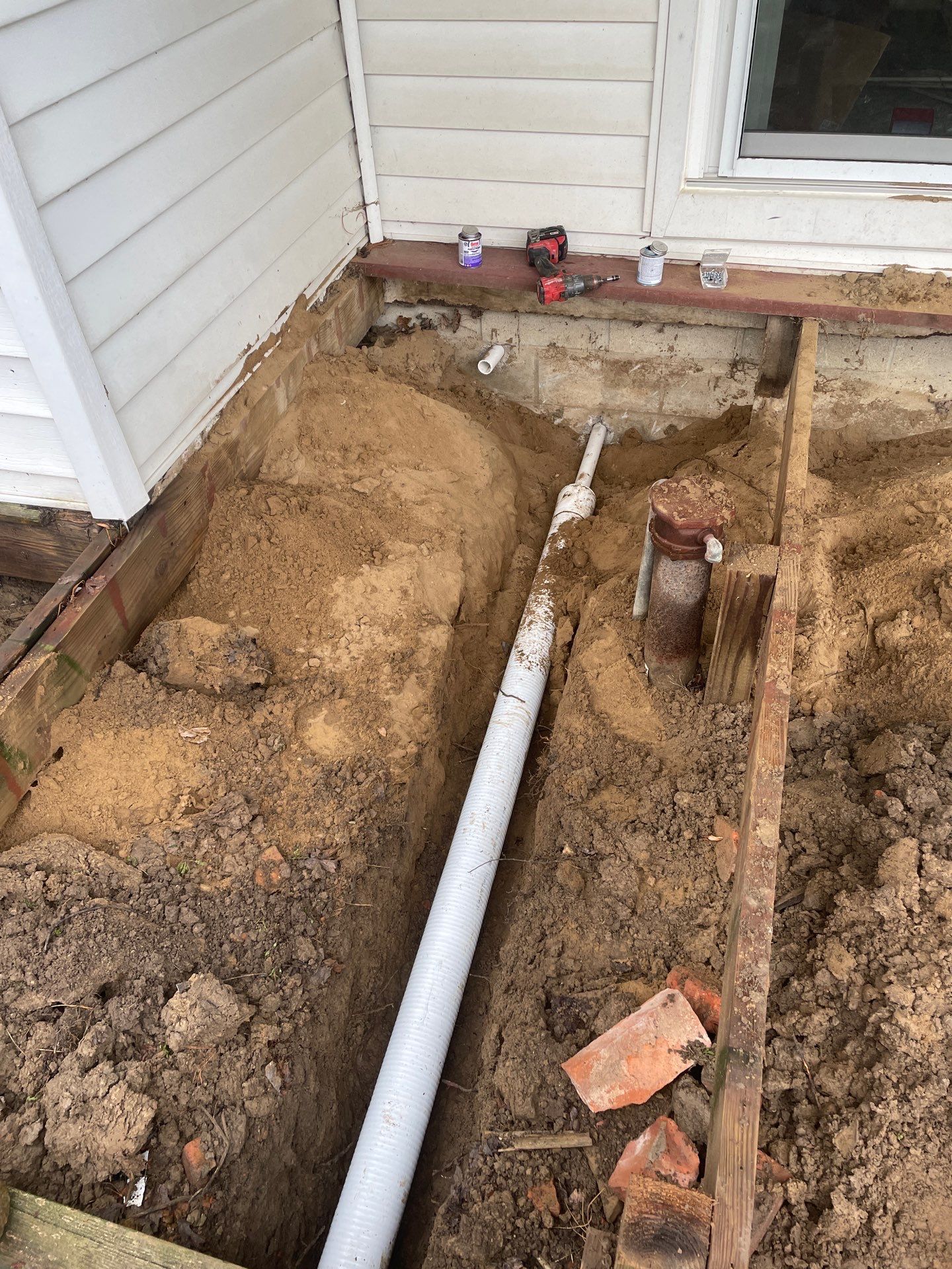 Crawl Space Interior/Exterior Waterproofing by Toledo Basement Repair 