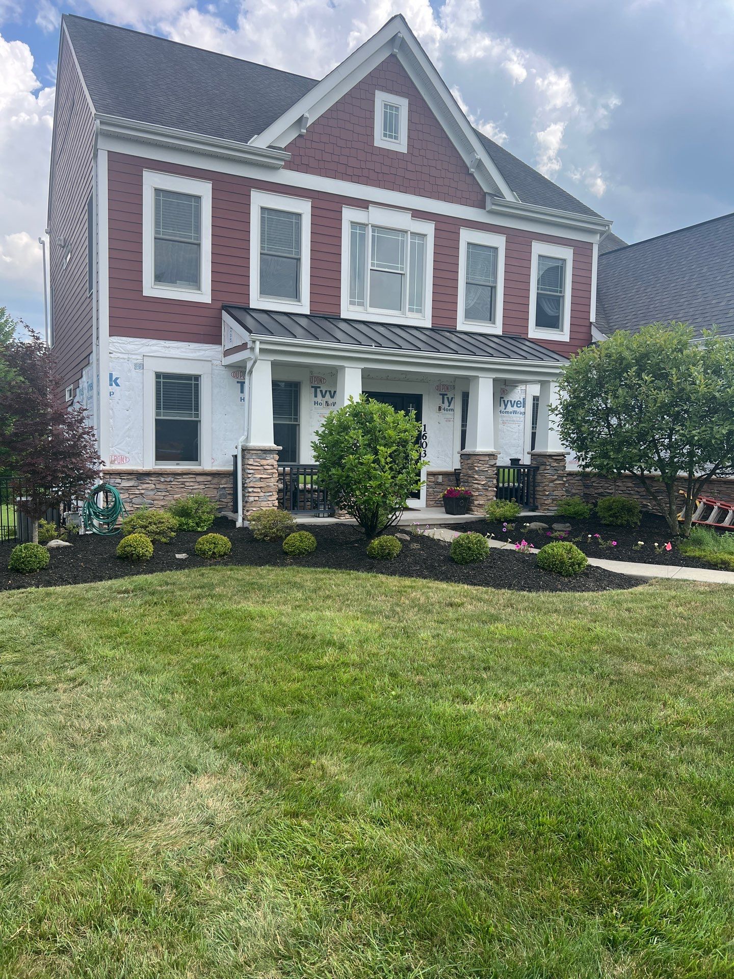Countrylane Red James Hardie Siding Replacement in Franklin Park by Knockout Home Solutions