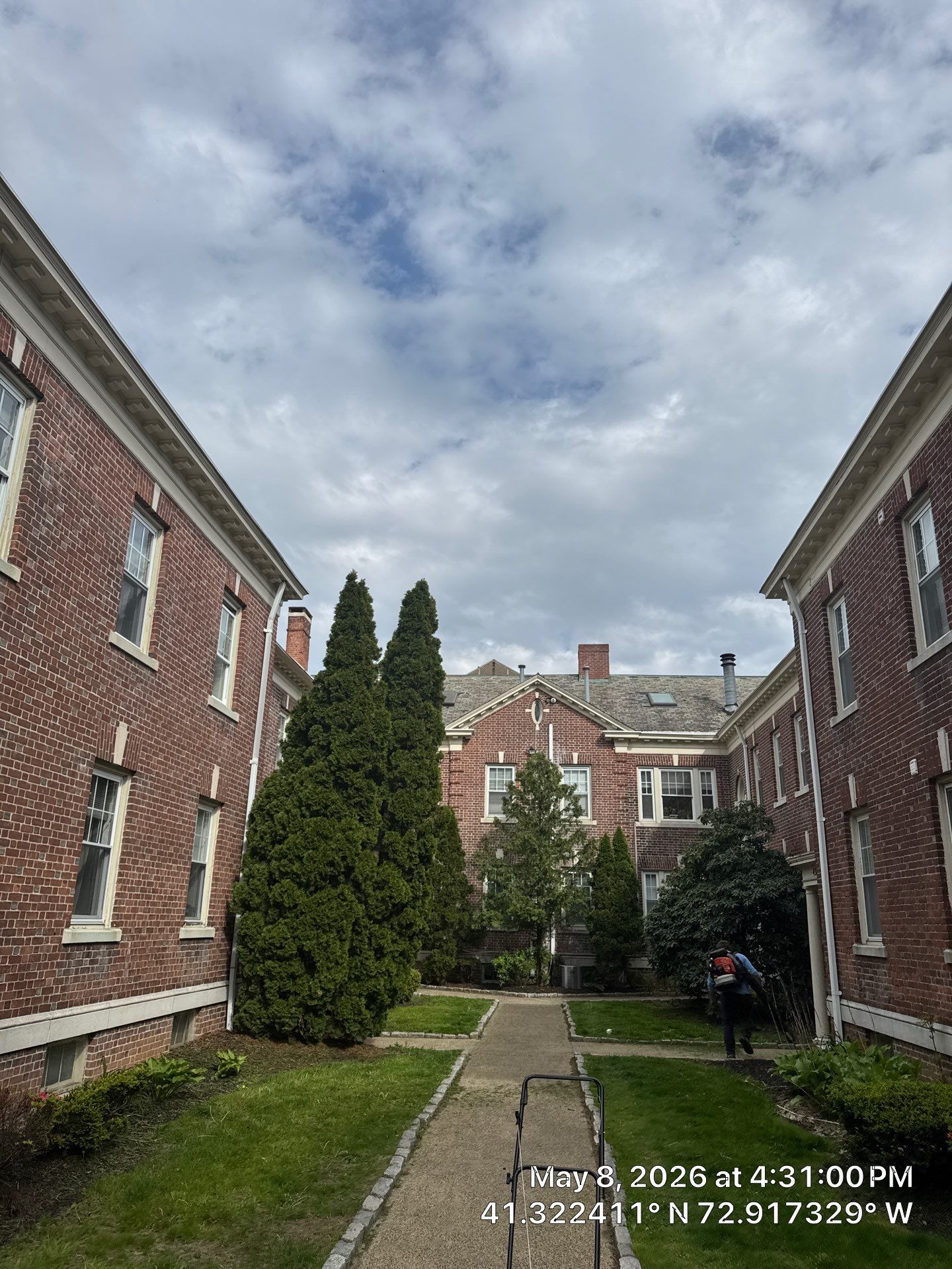 Professional Lawn Mowing and Property Maintenance in New Haven by Diamond Image LLC
