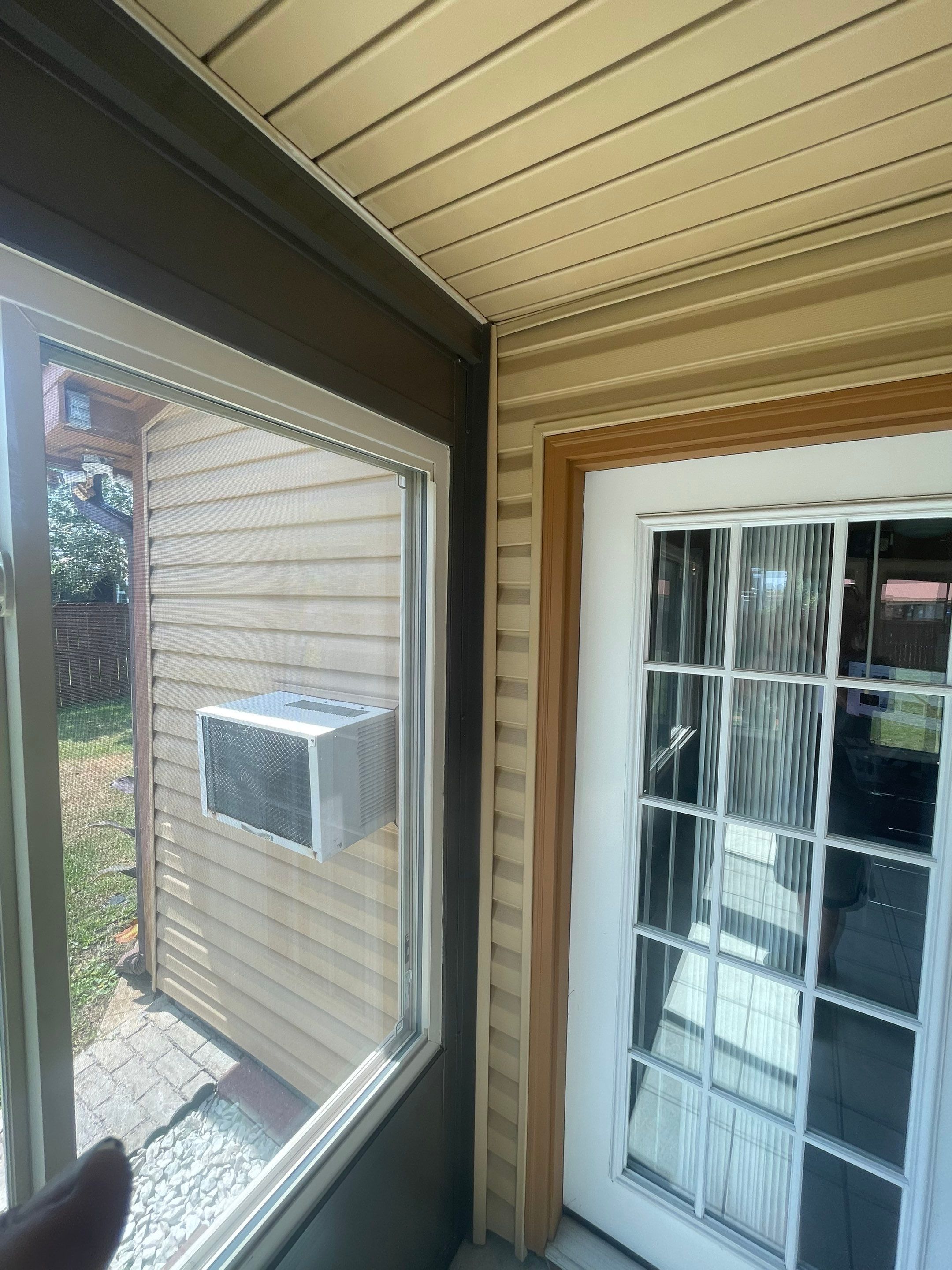 Glass Room using Colorbeam by Titan Sunrooms