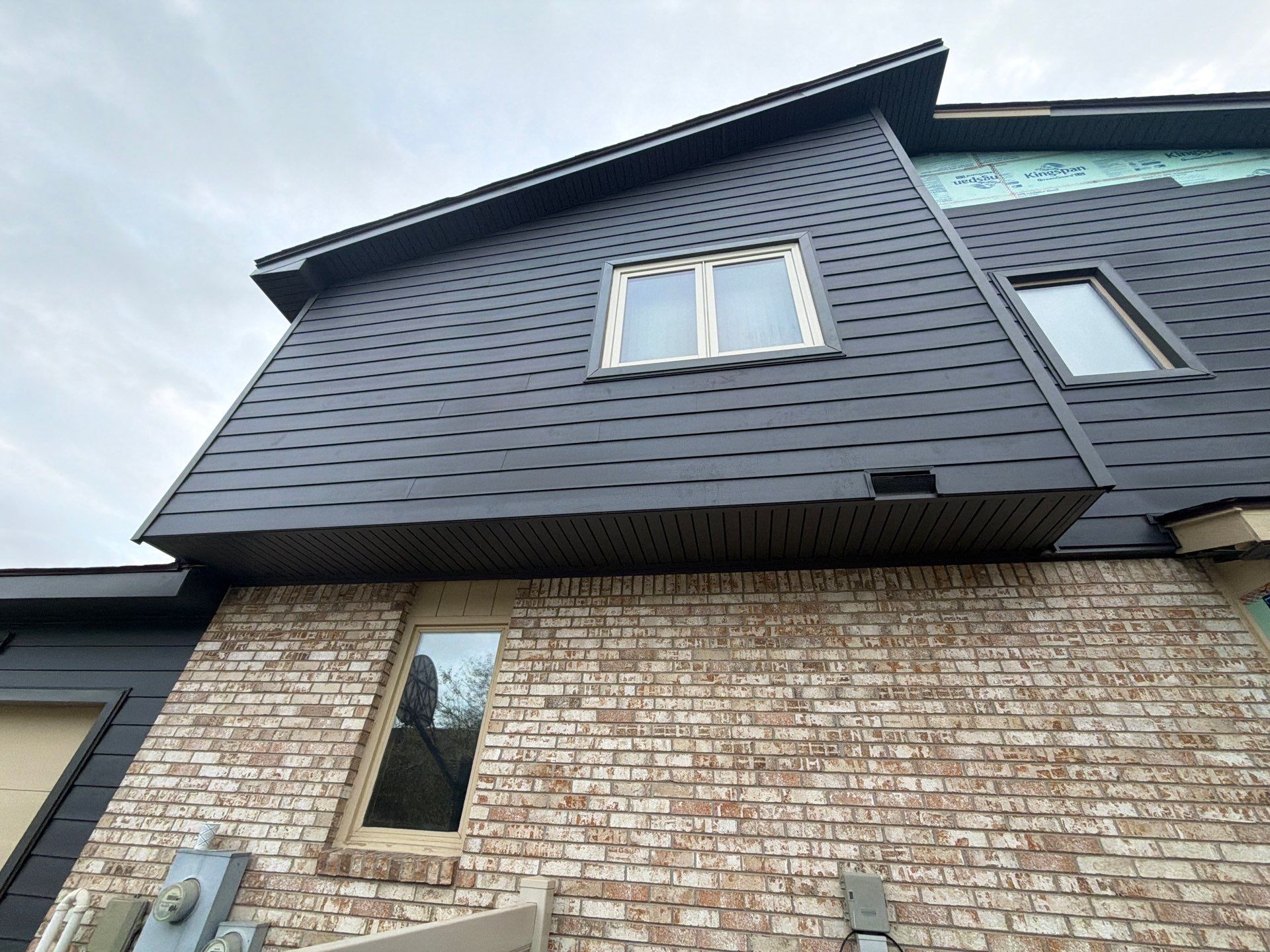 Siding Replacement using Alside S7 Cedar Mill Grain Cast Iron by 180 Contractors