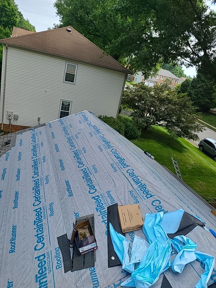 Burke: CertainTeed Landmark Pro Architectural Shingles in Max Def Weathered Wood by RM Banning, Inc.