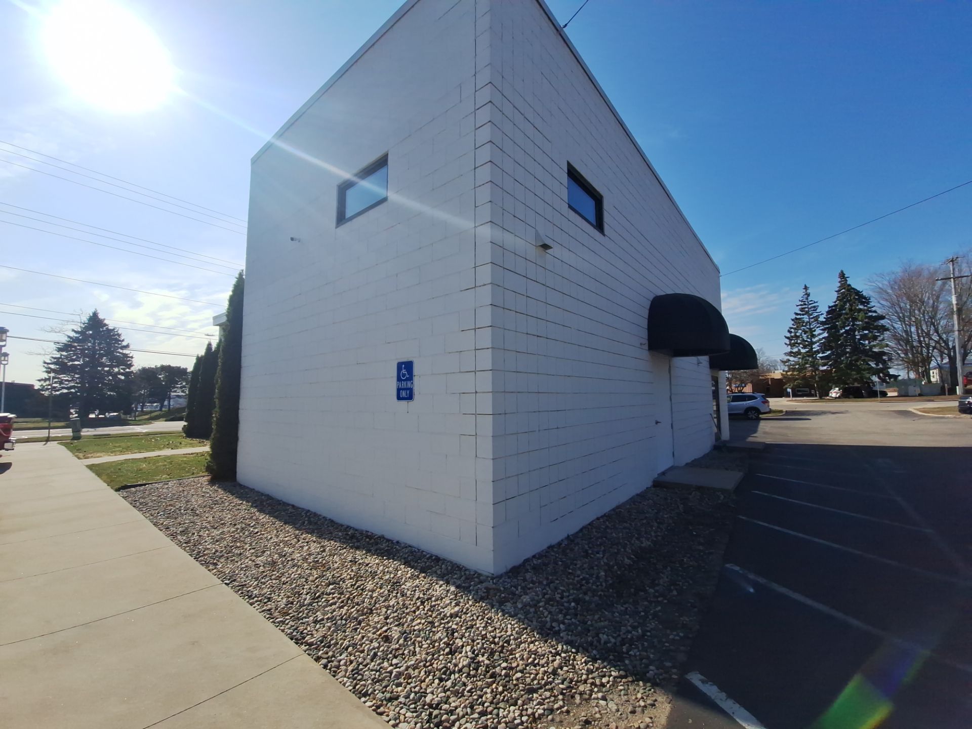 Exterior Cleaning & Maintenance | Pine St Cafe – Ferrysburg Michigan by Gordon Painting