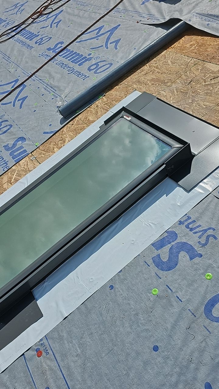 ATLAS PINNACLE HP W/SCOTCHGARD HEARTHSTONE  by Eagle Eye Roofing